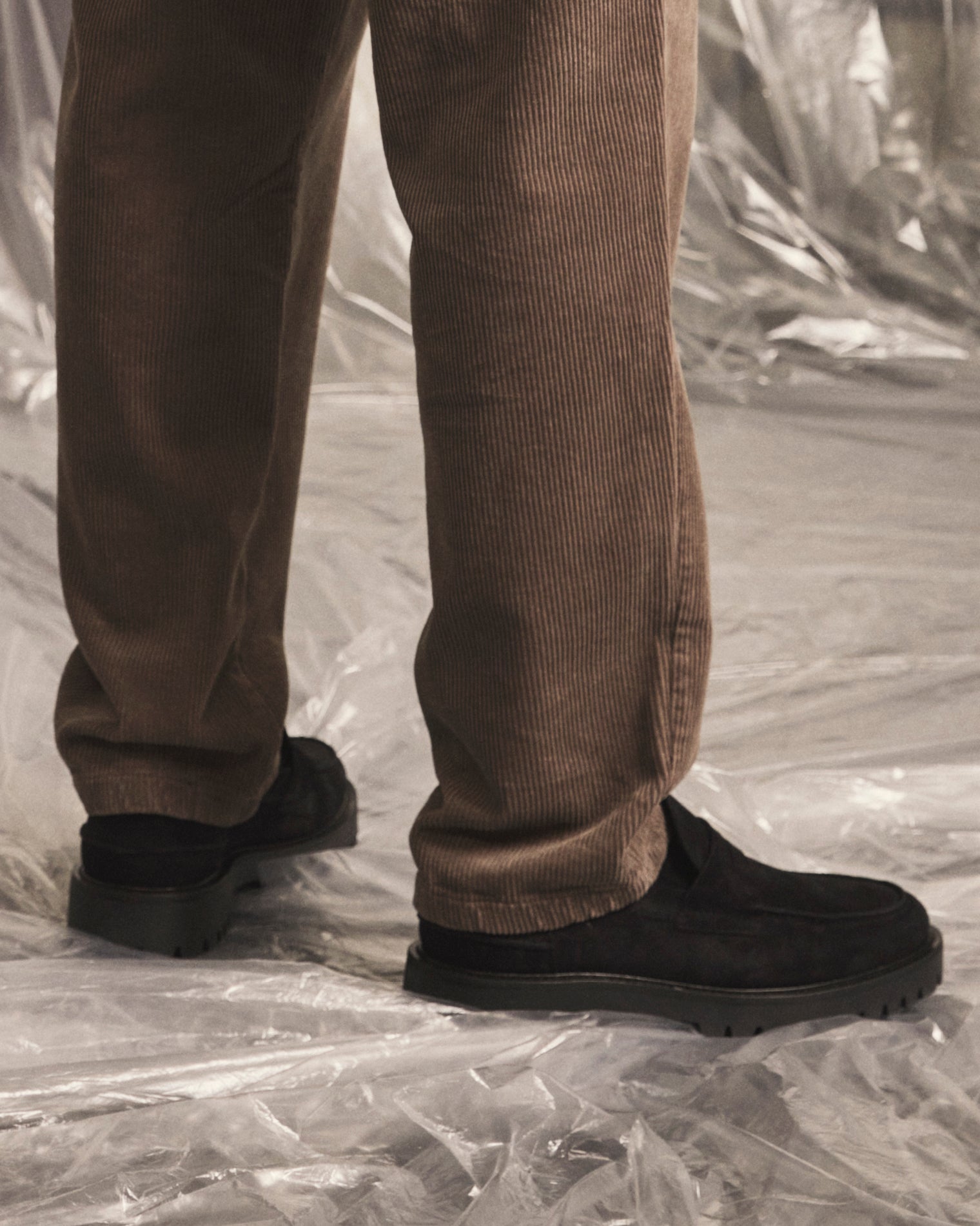 GARMENT PROJECT MAN Aaron Penny Loafer - Black Suede Loafer 999 Black