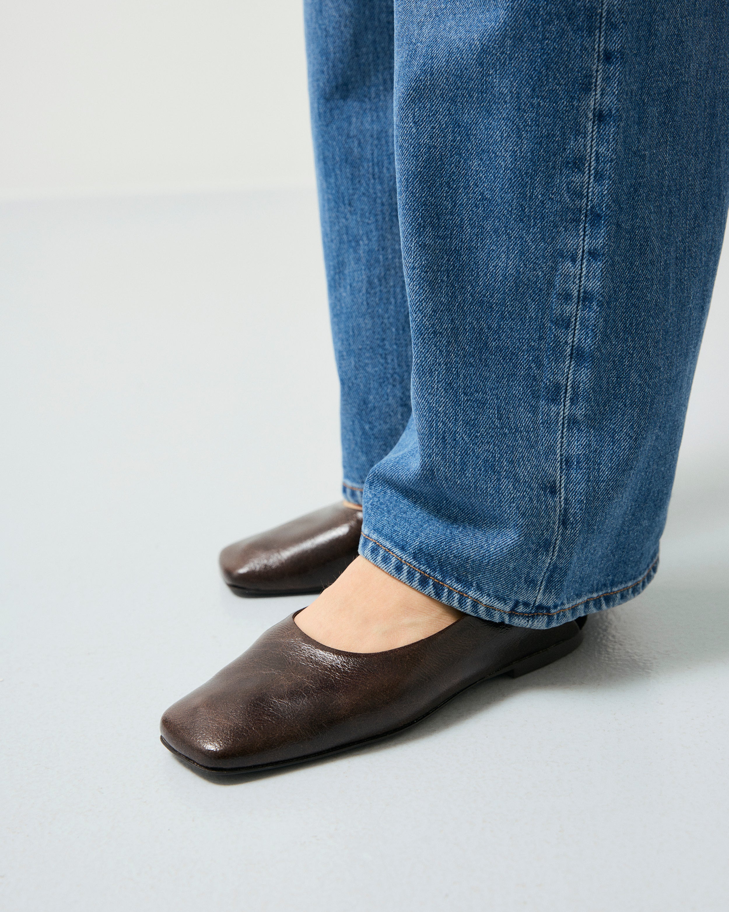 GARMENT PROJECT WMNS Bella - Brown Vintage Patent Leather Ballerinas 800 Brown