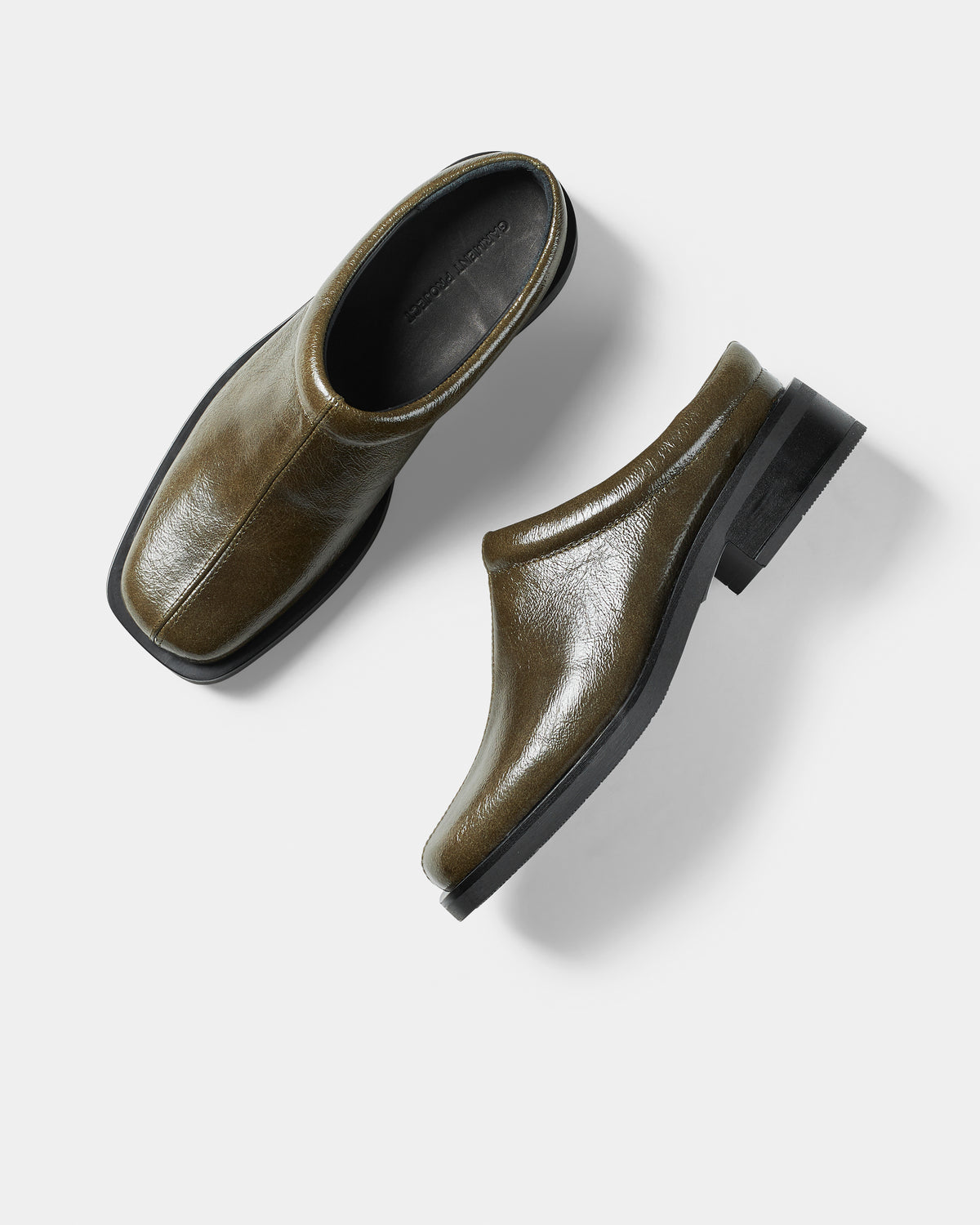 GARMENT PROJECT WMNS Blake - Olive Vintage Patent Leather Mules 250 Olive