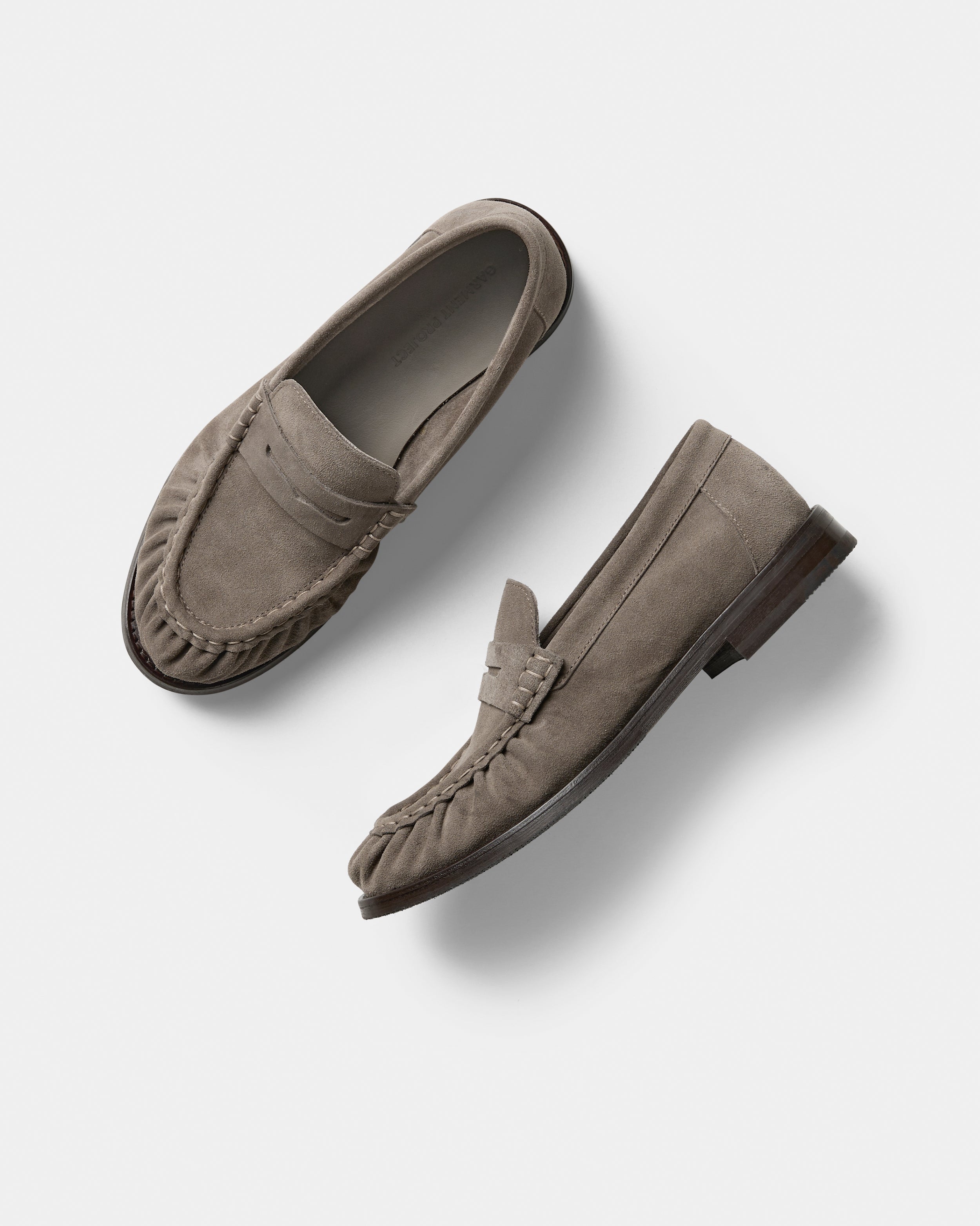 GARMENT PROJECT MAN Charlie - Truffle Suede Loafer 265 Truffle