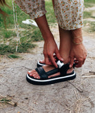 GARMENT PROJECT WMNS Cody Sandal - Black Leather Sandals 999 Black
