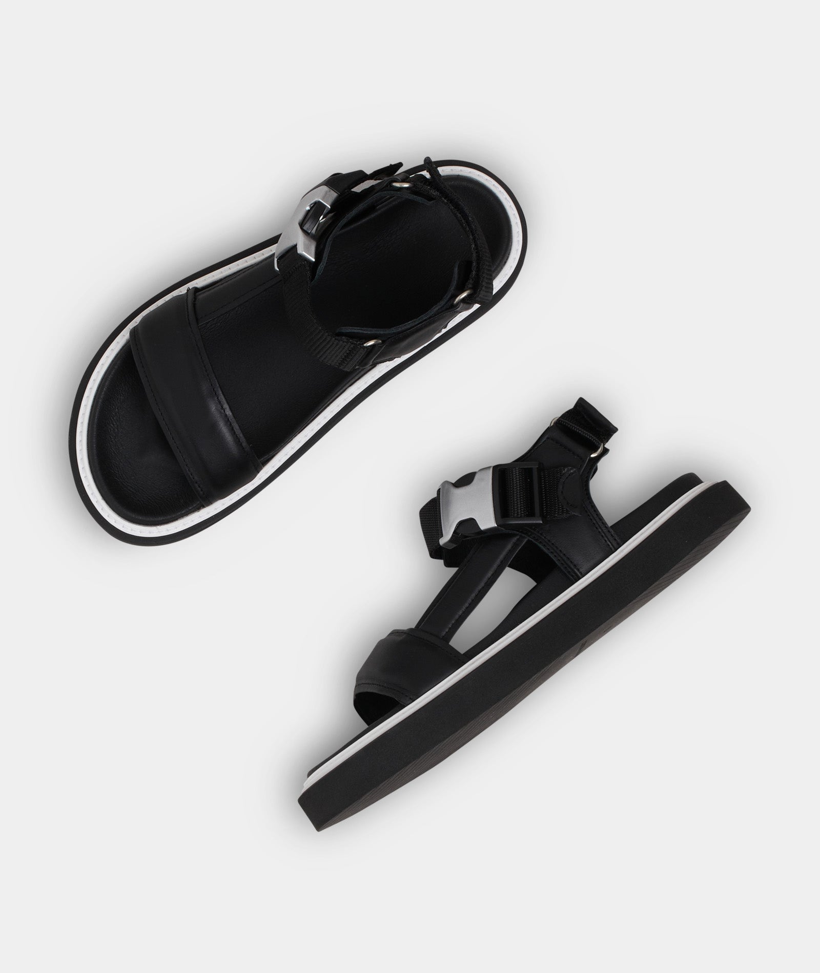 GARMENT PROJECT WMNS Cody Sandal - Black Leather Sandals 999 Black
