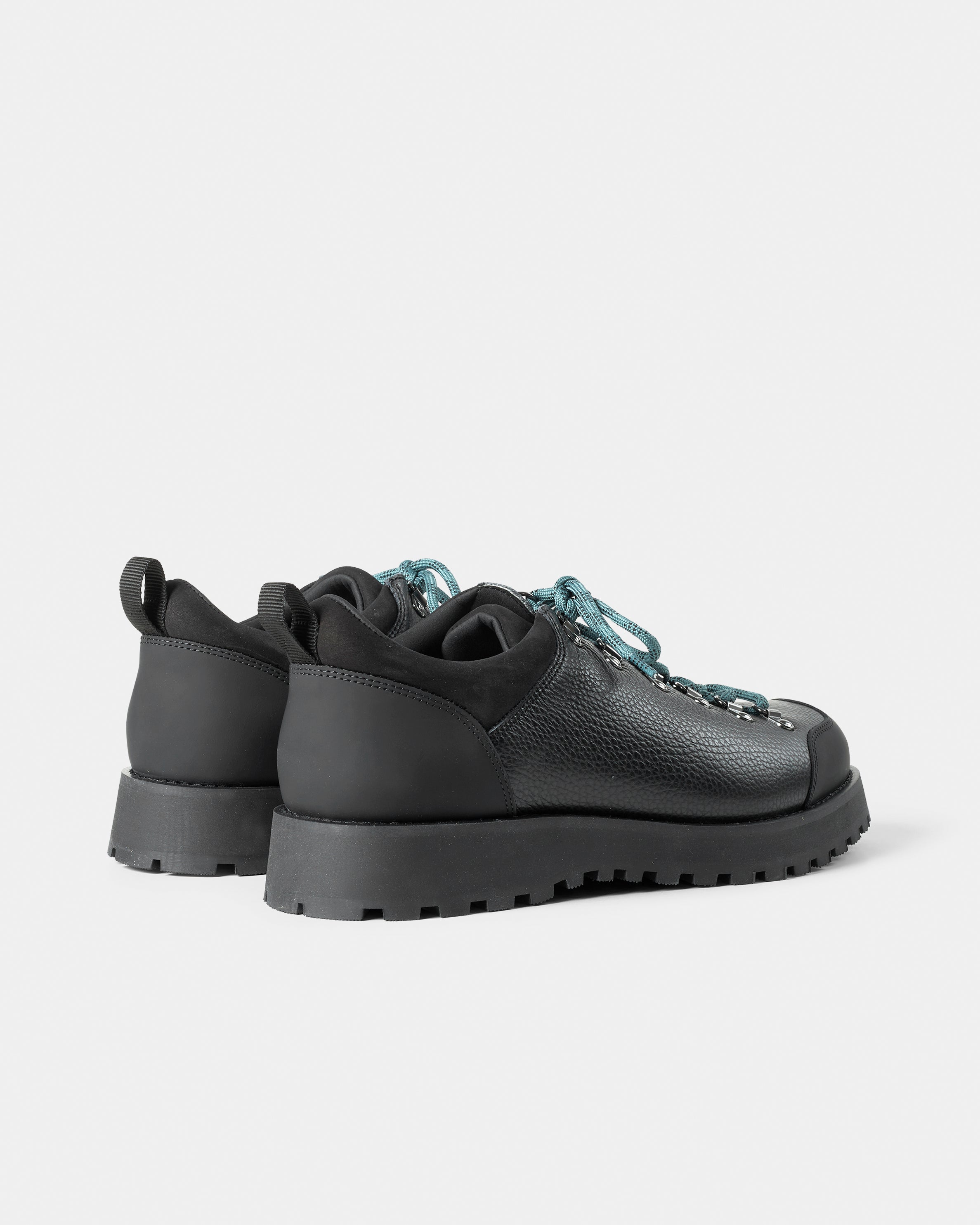GARMENT PROJECT MAN Dune Low - Black Tumbled Leather Shoes 999 Black