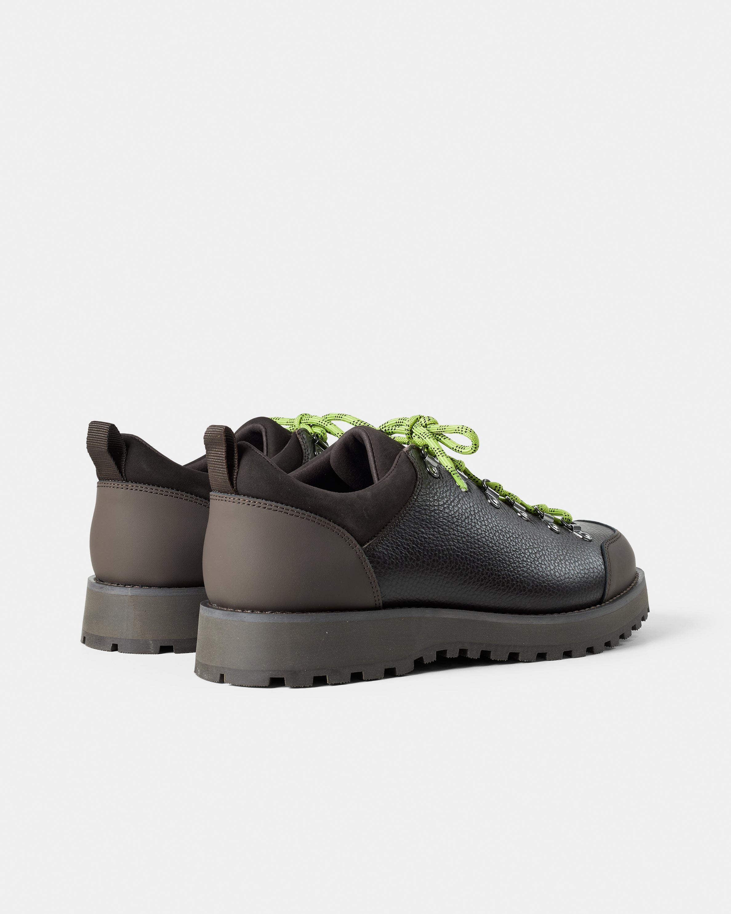 GARMENT PROJECT MAN Dune Low - Brown Tumbled Leather Shoes 800 Brown