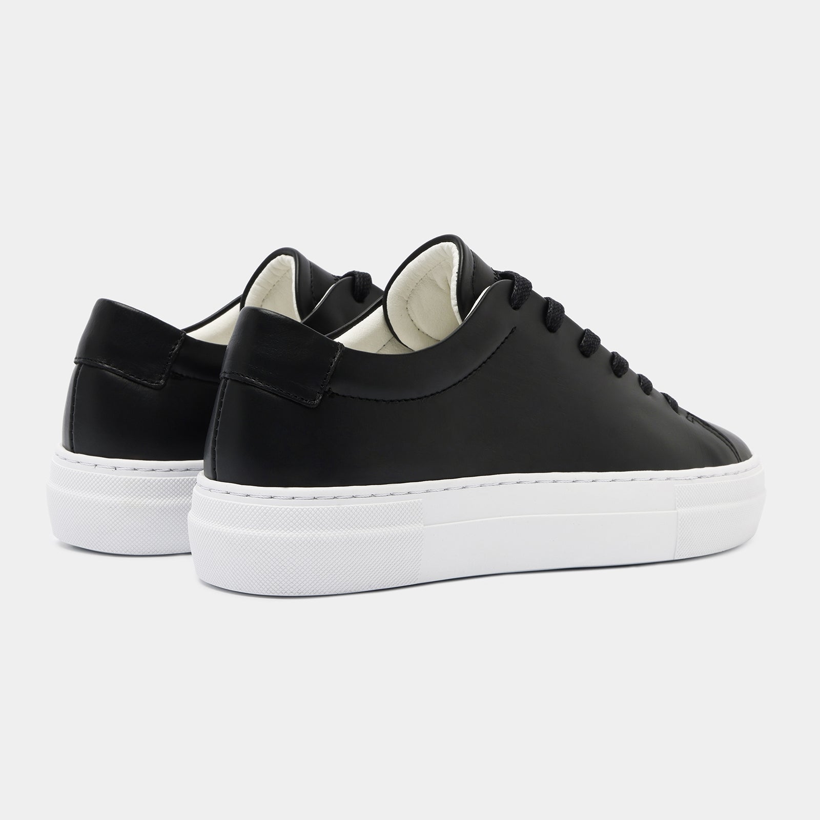 GARMENT PROJECT WMNS Ella - Black Leather Sneakers 999 Black