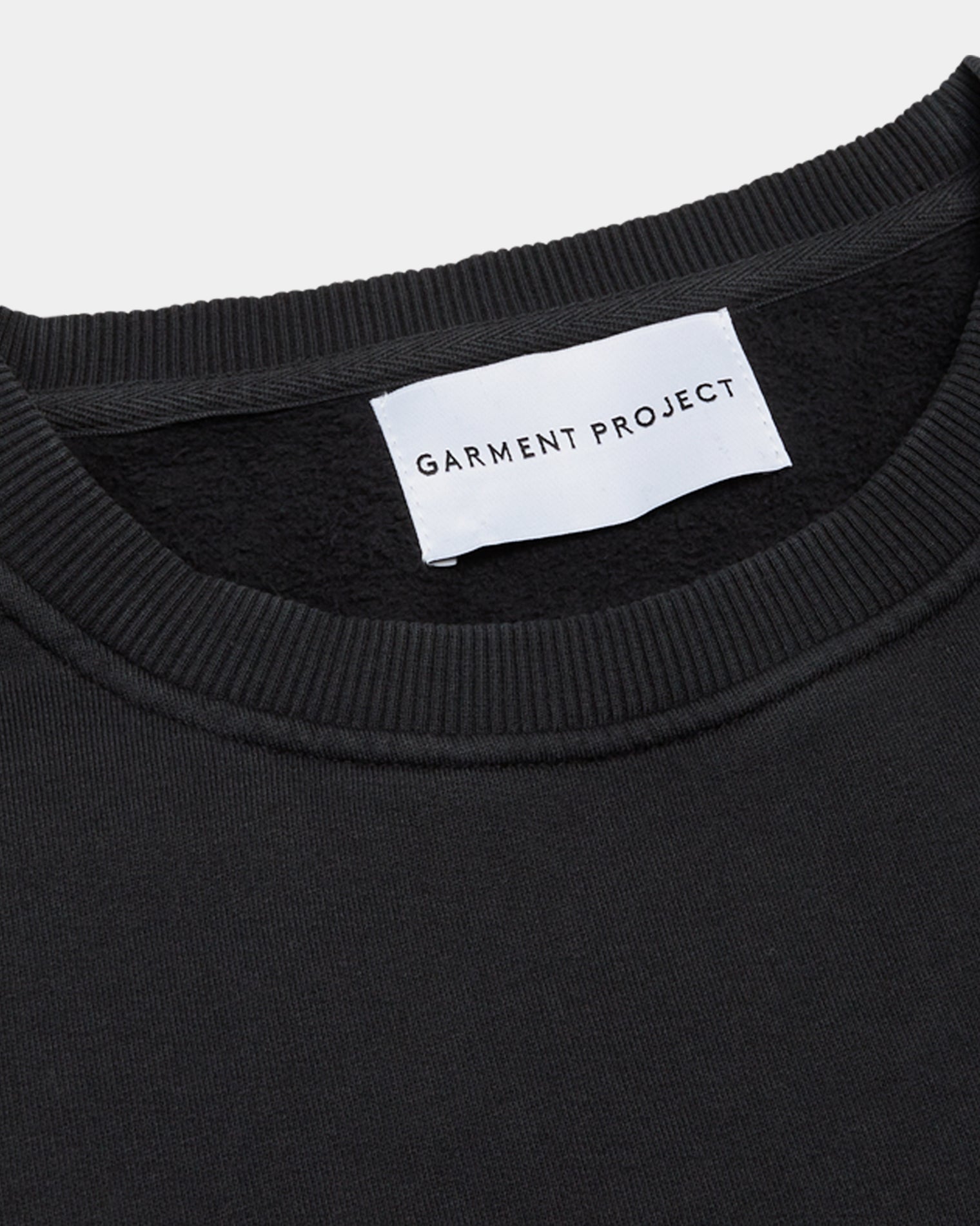 GARMENT PROJECT MAN GP Crew Neck x STORM - Vintage Black Crew Neck Sweat 999 Black