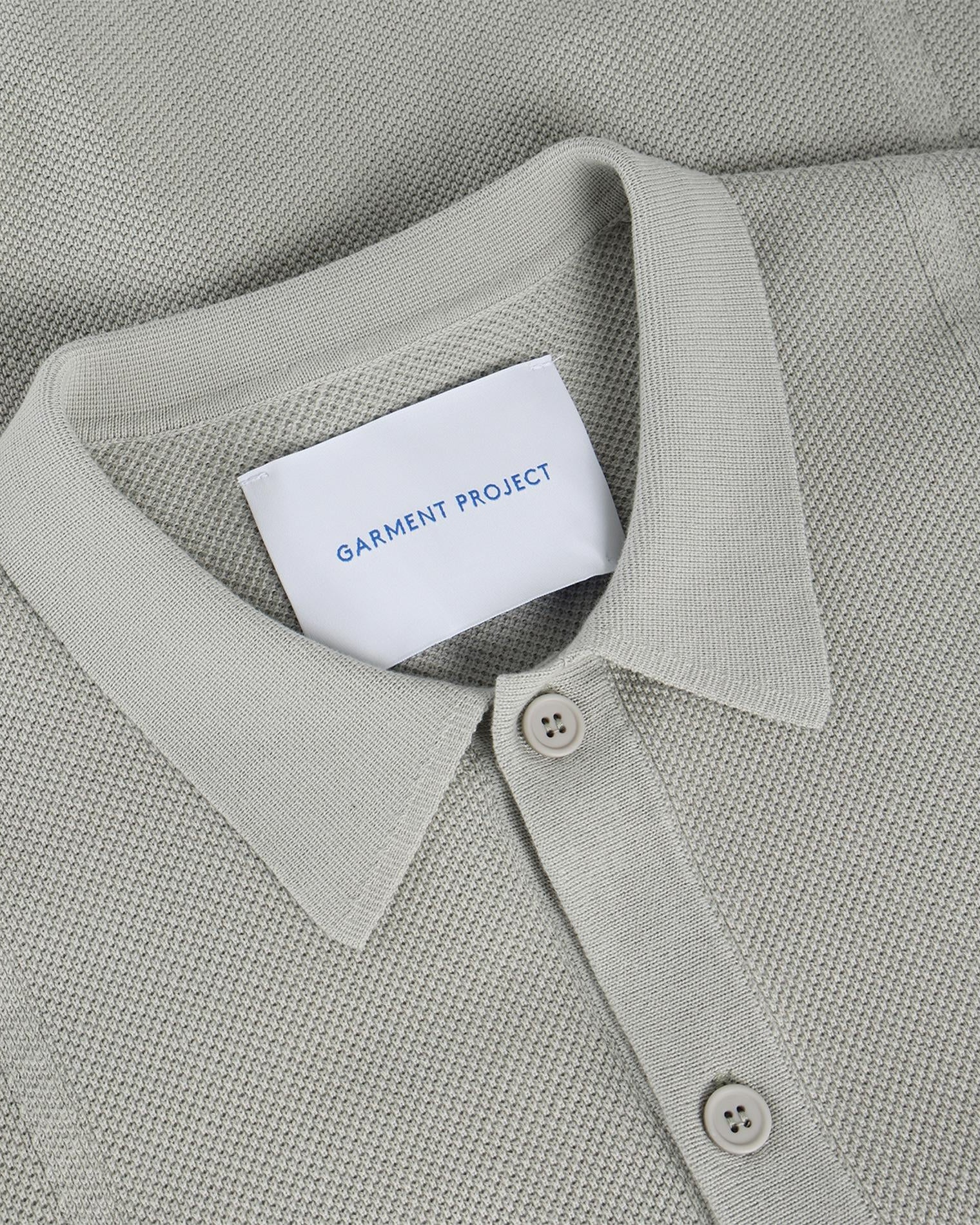 GARMENT PROJECT MAN Jeff SS - Dusty Green Shirt 255 Dusty Green