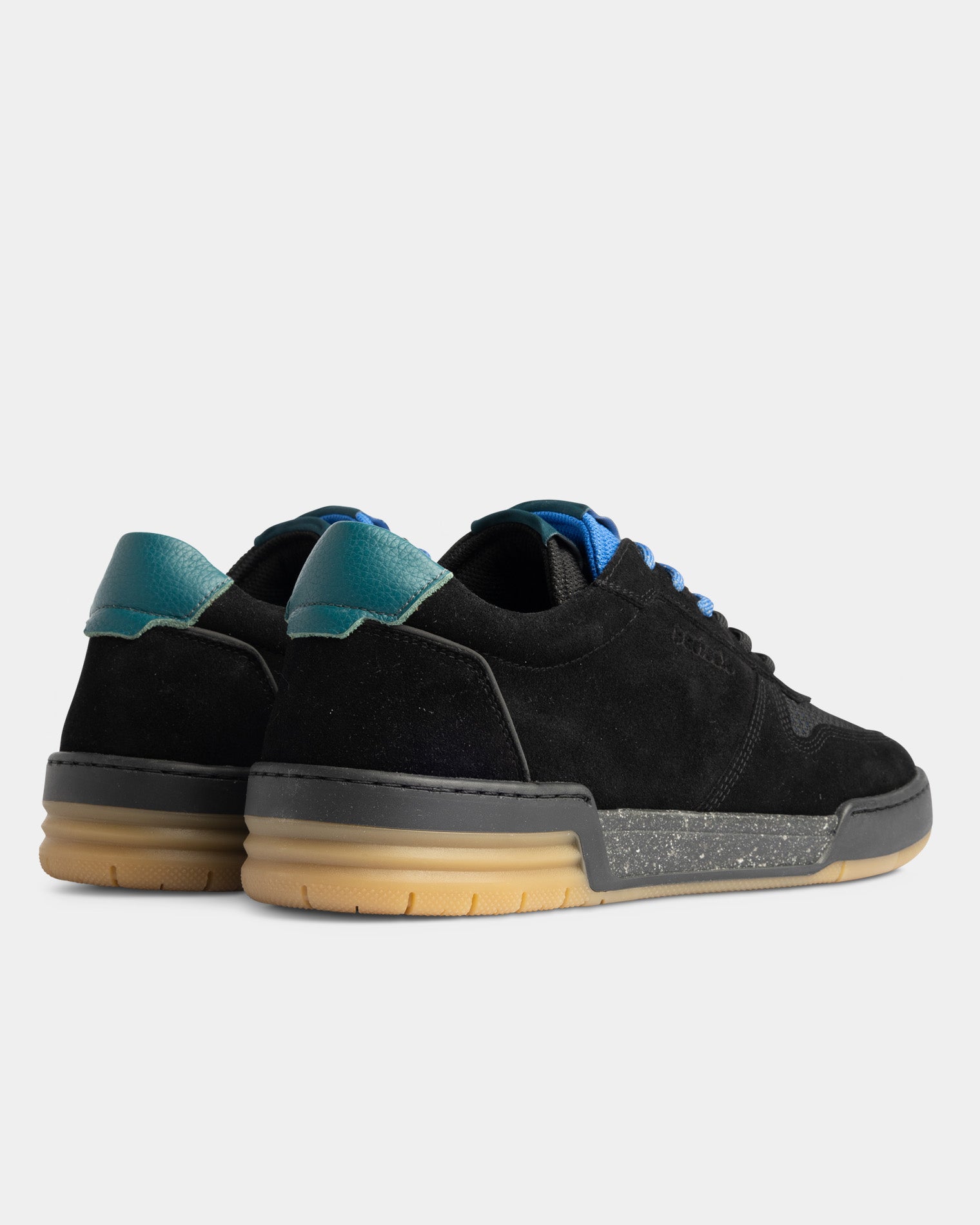 GARMENT PROJECT MAN Legacy 80s x Pasteelo - Black Suede Sneakers 100 White