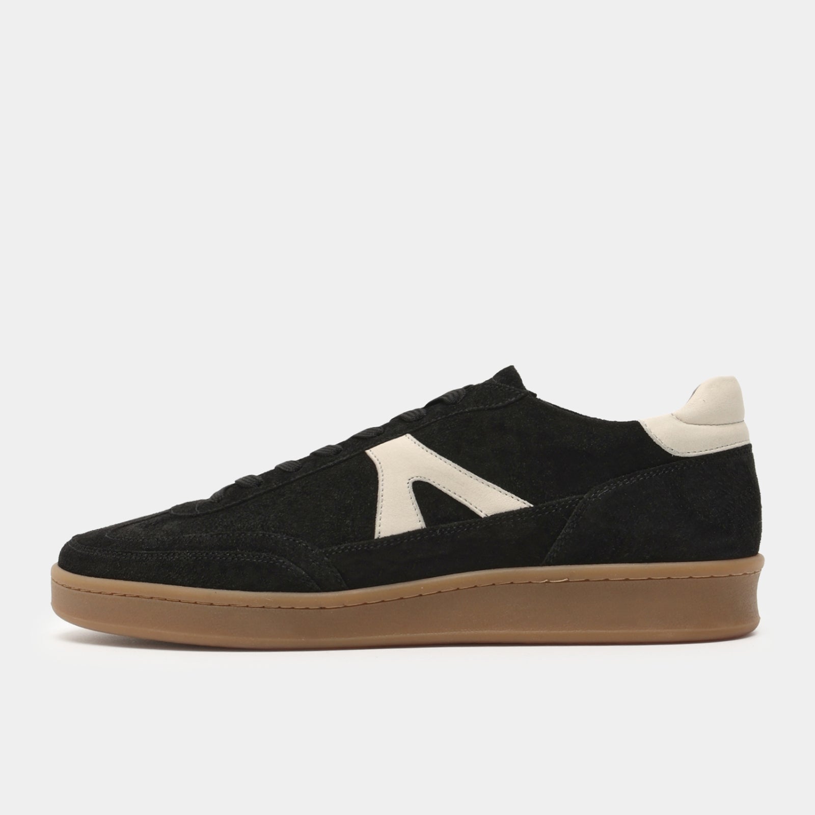 GARMENT PROJECT MAN Liga - Black Suede Sneakers 999 Black