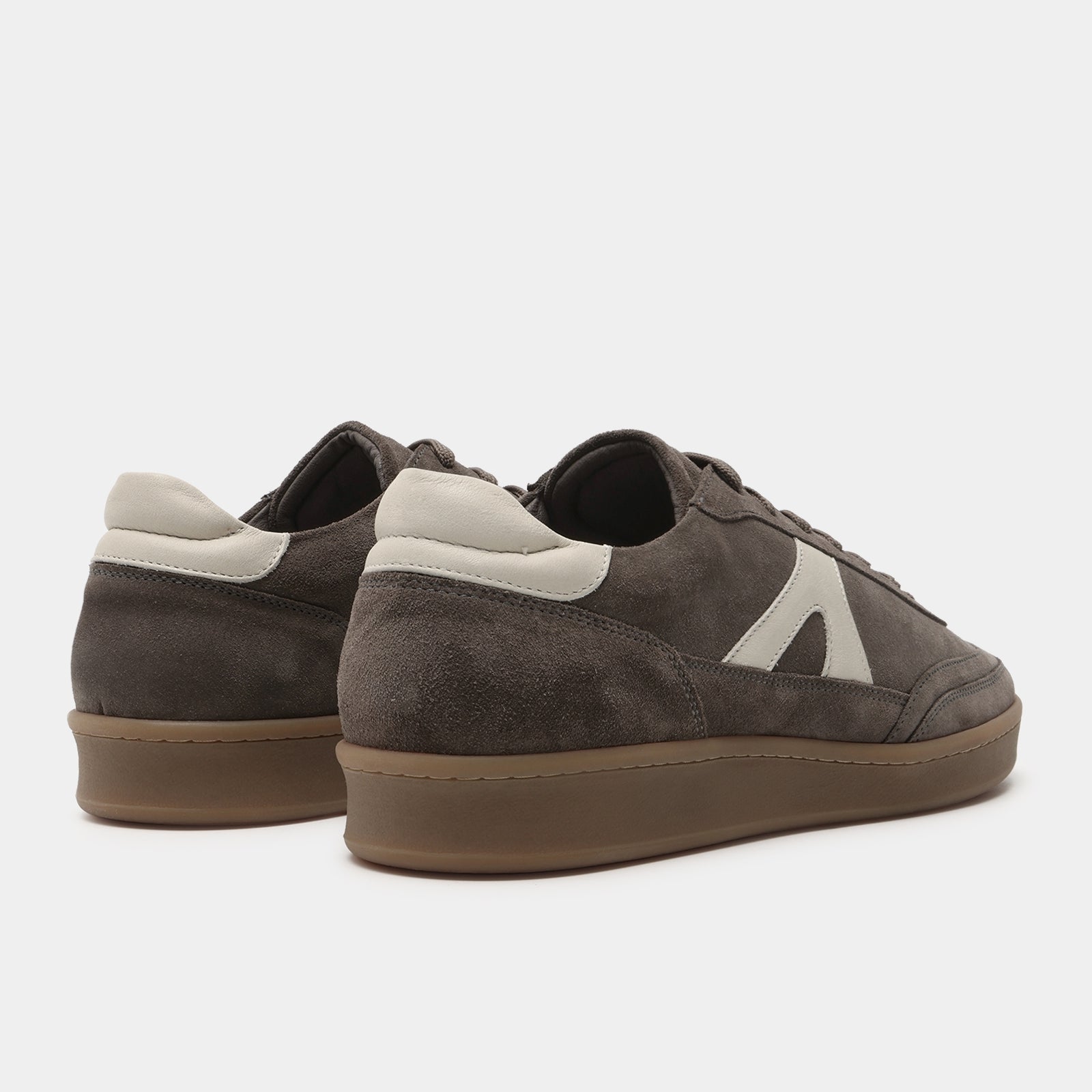 GARMENT PROJECT MAN Liga - Elephant Suede Sneakers 460 Elephant