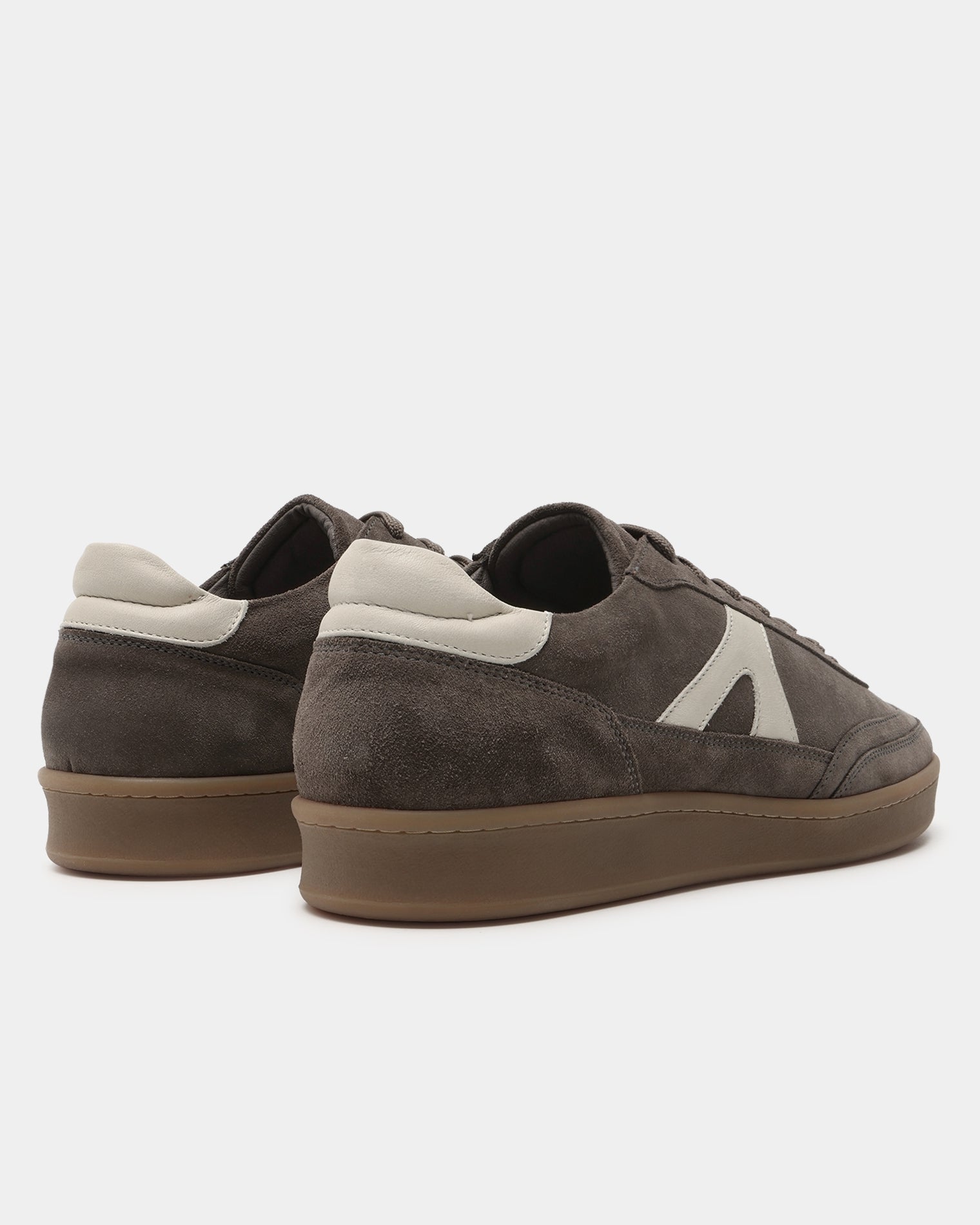 GARMENT PROJECT MAN Liga - Elephant Suede Sneakers 460 Elephant