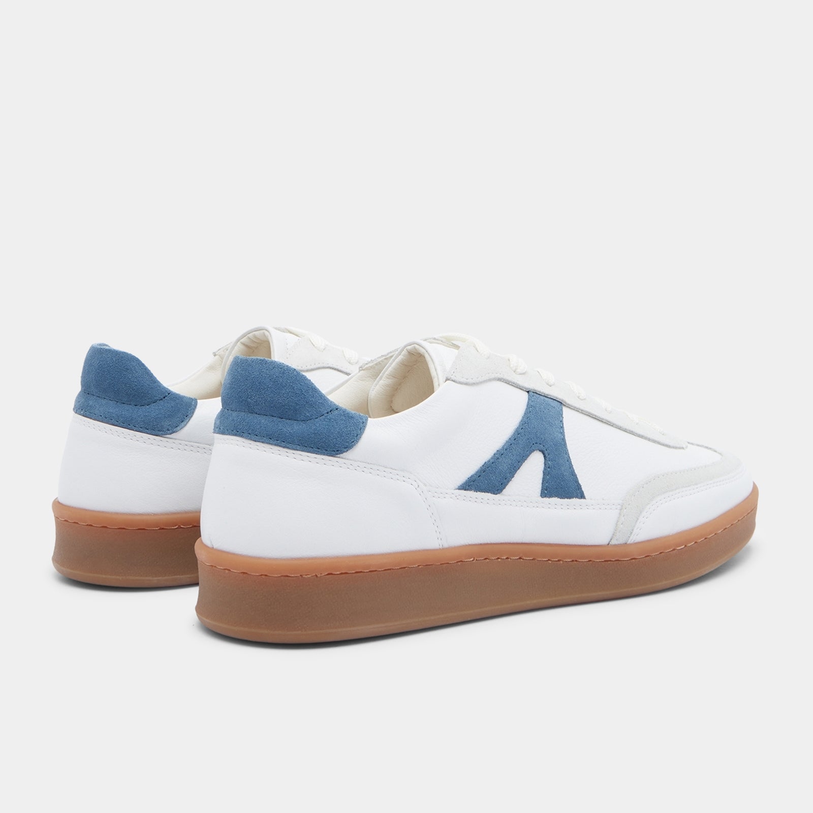 GARMENT PROJECT MAN Liga - White/Blue Leather Sneakers 550 Blue