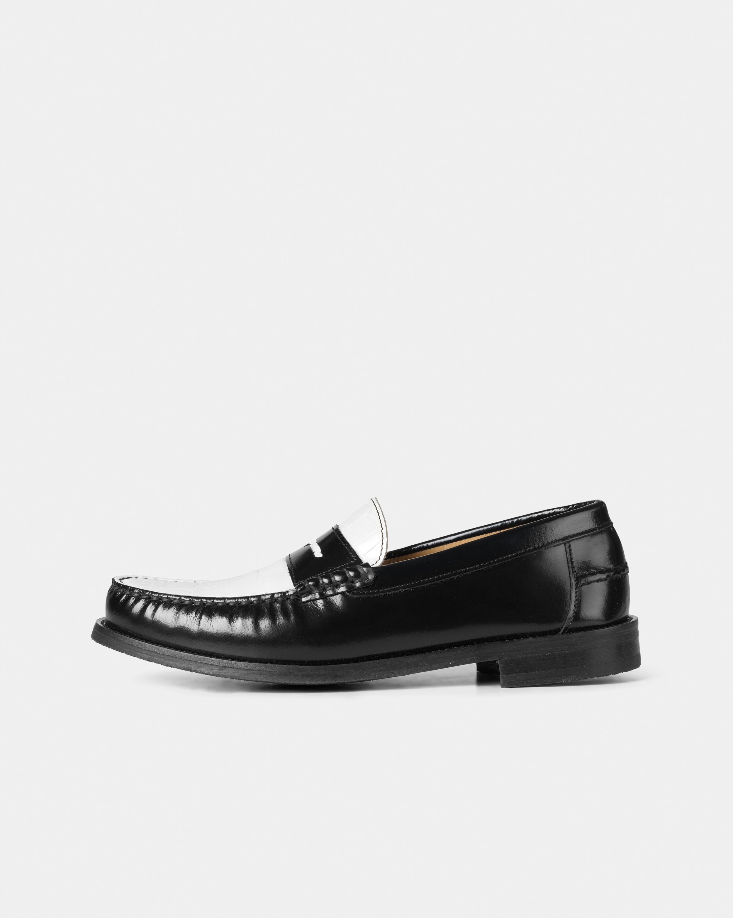 GARMENT PROJECT WMNS Miles Penny Loafer - Black/White Croco Leather Mix Loafer 999 Black