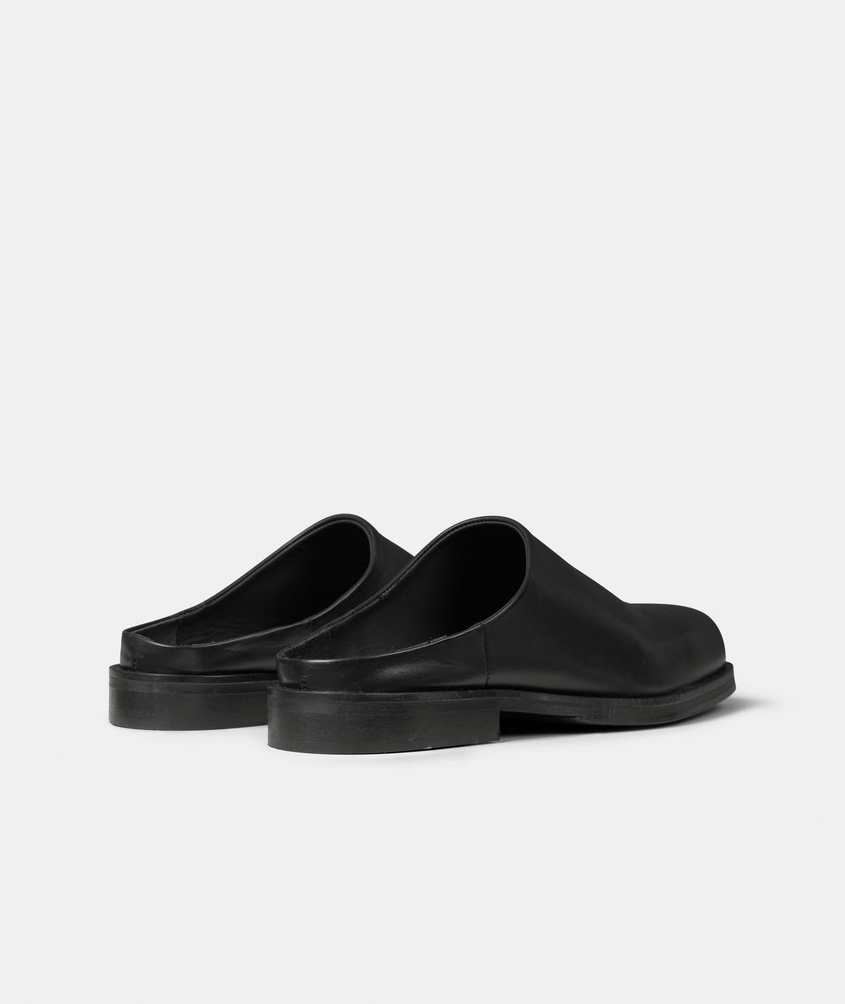 GARMENT PROJECT MAN Oliver - Black Leather Mules 999 Black