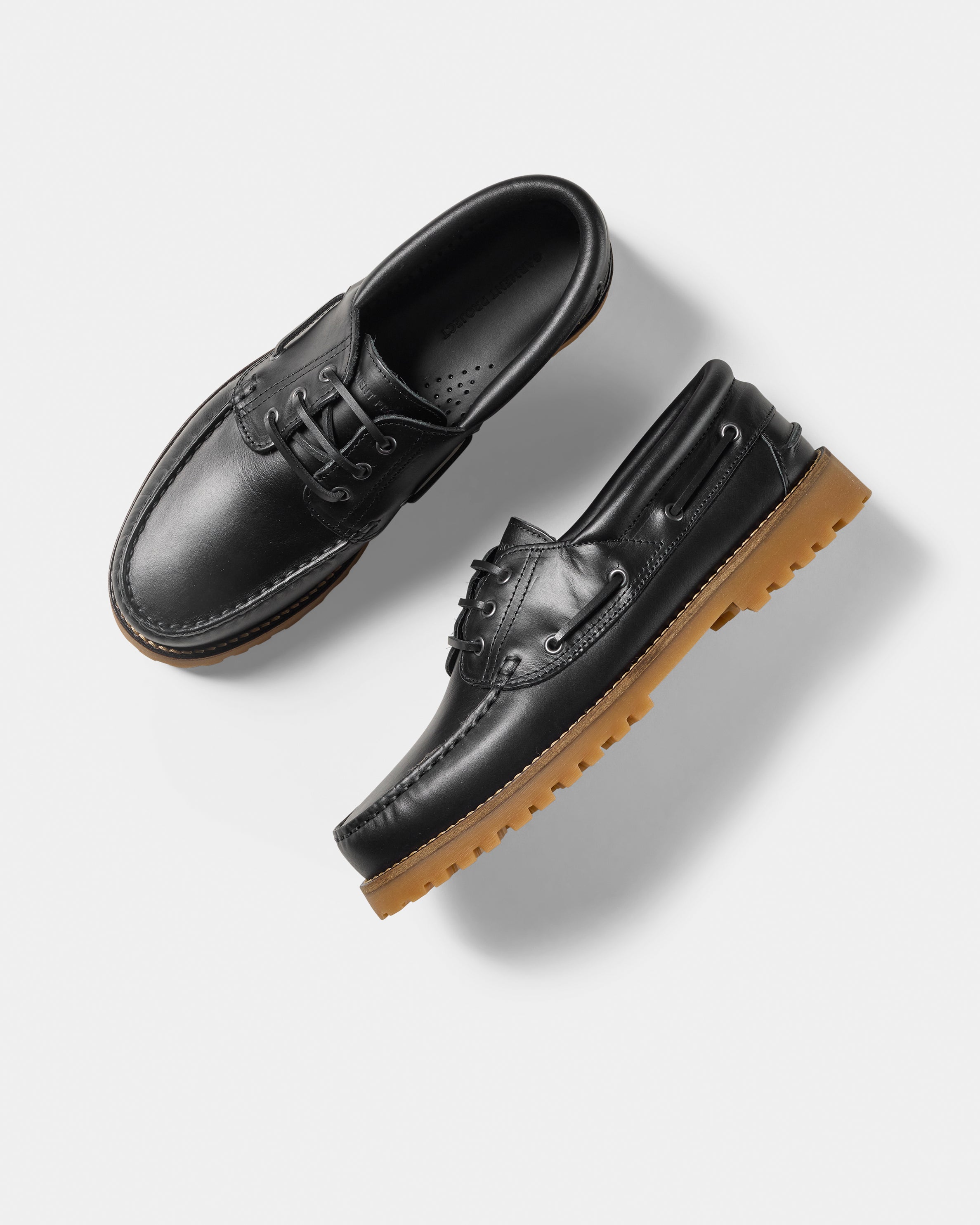 GARMENT PROJECT MAN Ollie Boat Shoe - Black/Gum Leather Shoes 999 Black