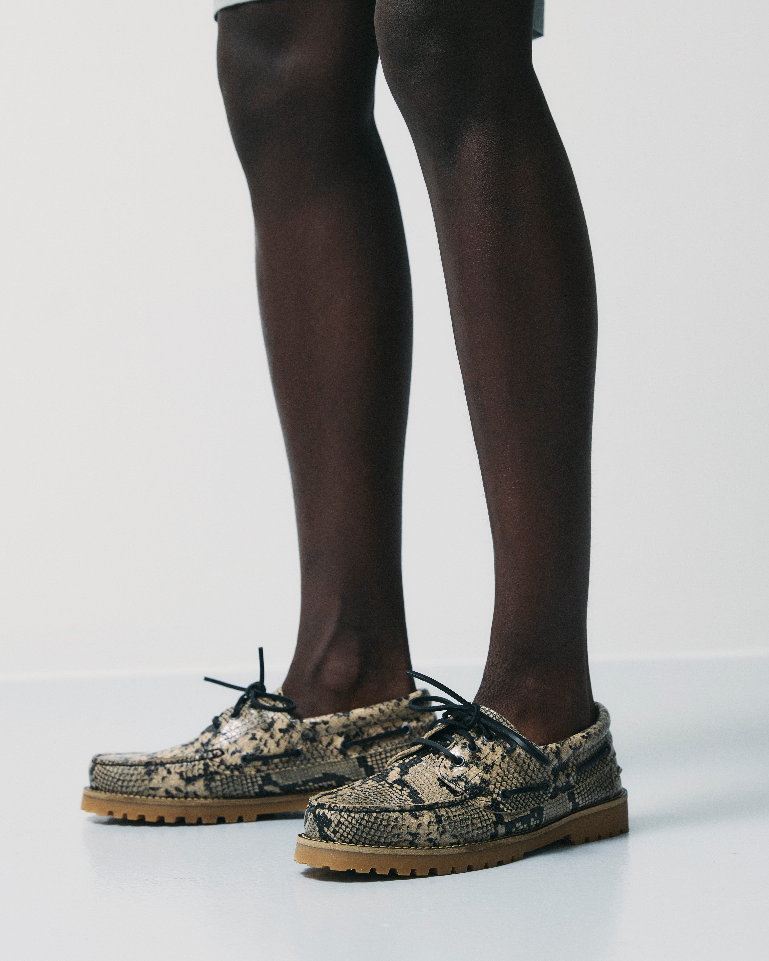 GARMENT PROJECT MAN Ollie Boat Shoe - Earth Snake Leather Shoes 260 Earth