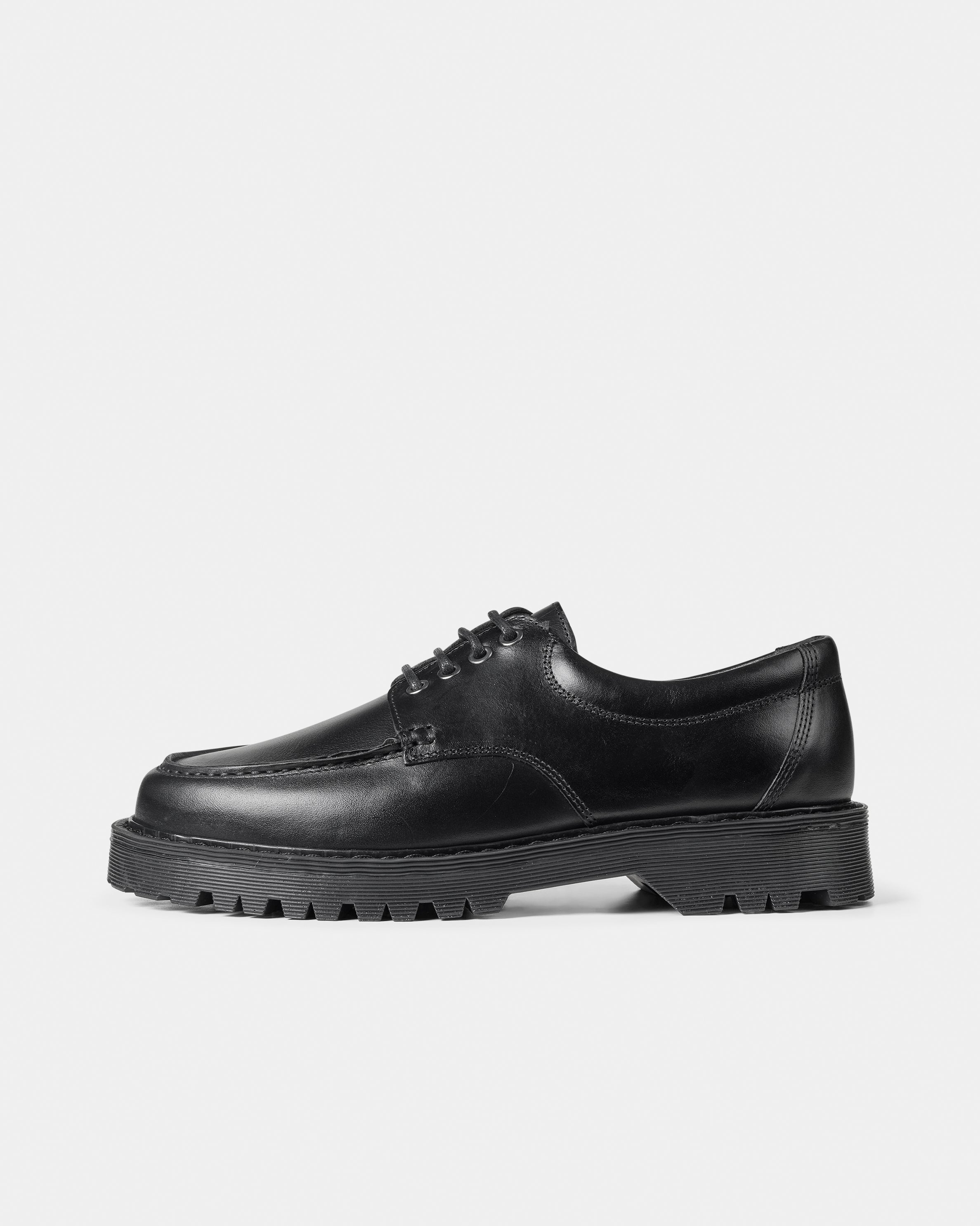 GARMENT PROJECT MAN Pete Moc Toe - Black Leather Shoes 999 Black