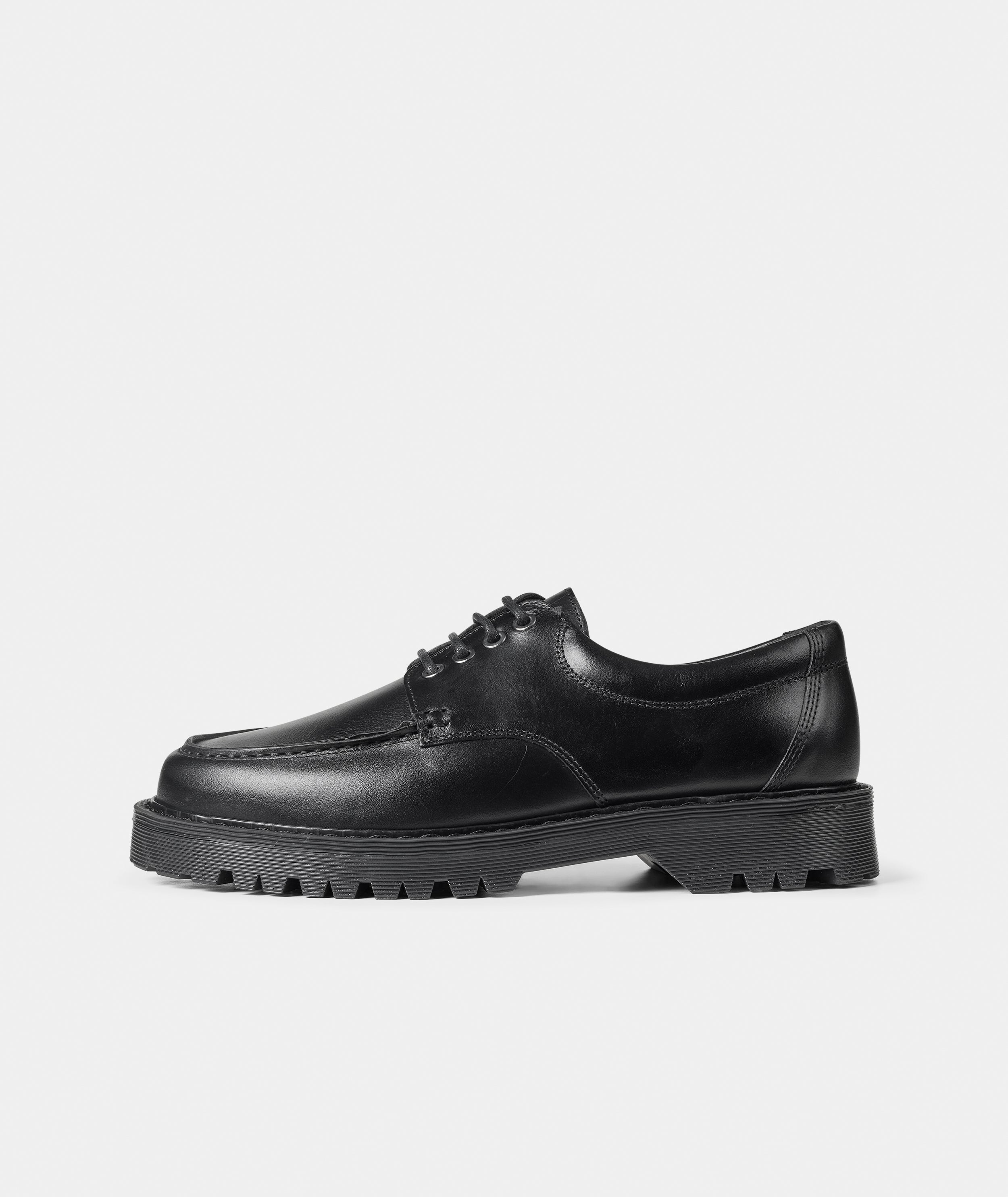GARMENT PROJECT MAN Pete Moc Toe - Black Leather Shoes 999 Black