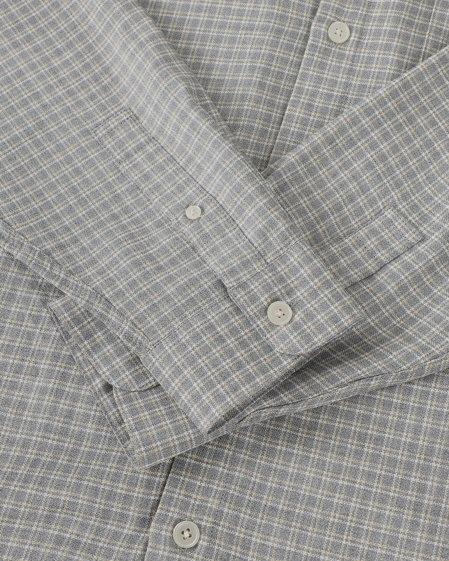 GARMENT PROJECT MAN Relaxed LS Button Down Shirt - Grey Check Shirt 401 Grey Check