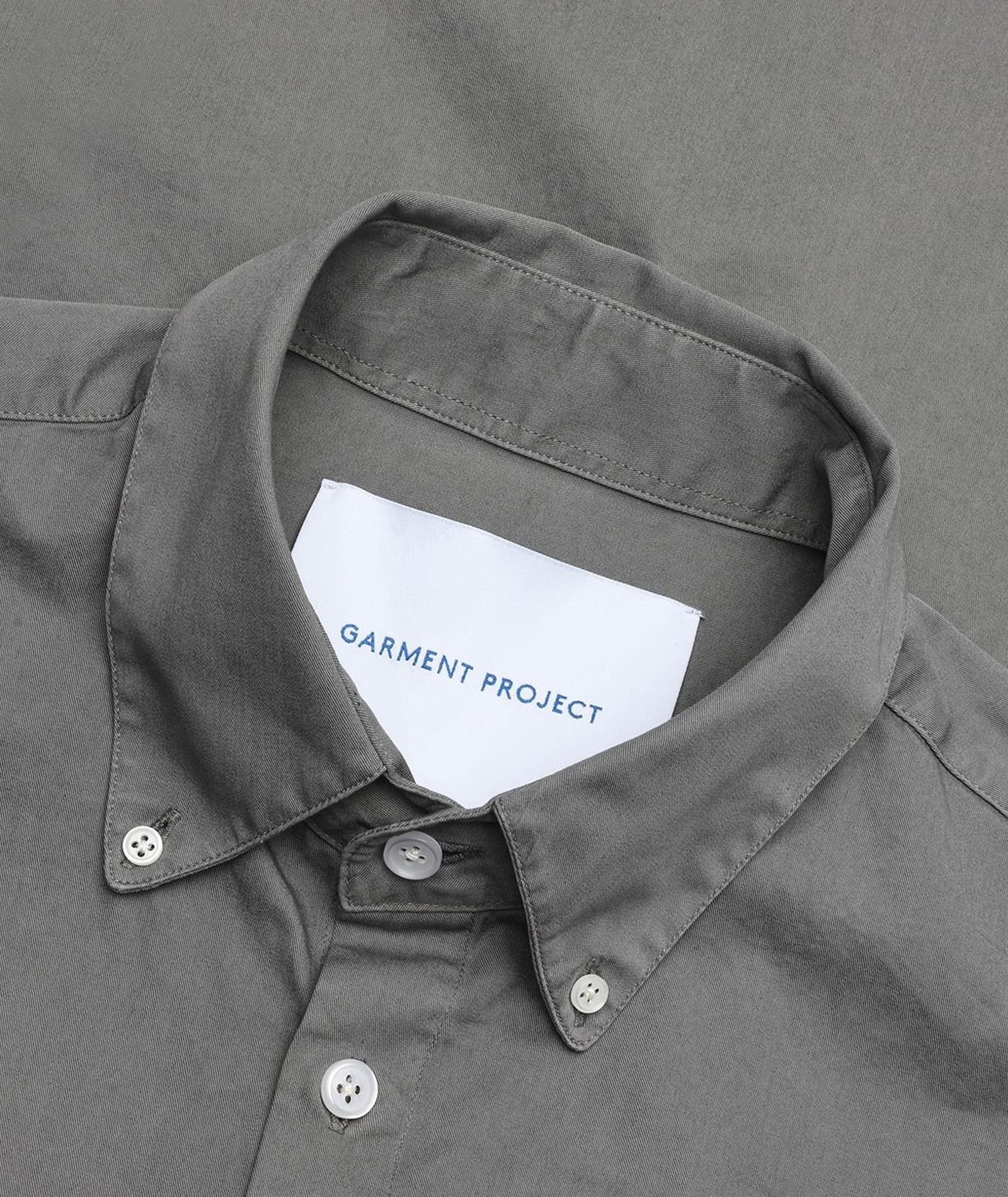 GARMENT PROJECT MAN Relaxed LS Button Down Shirt - Grey Garment Dyed Shirt 400 Grey