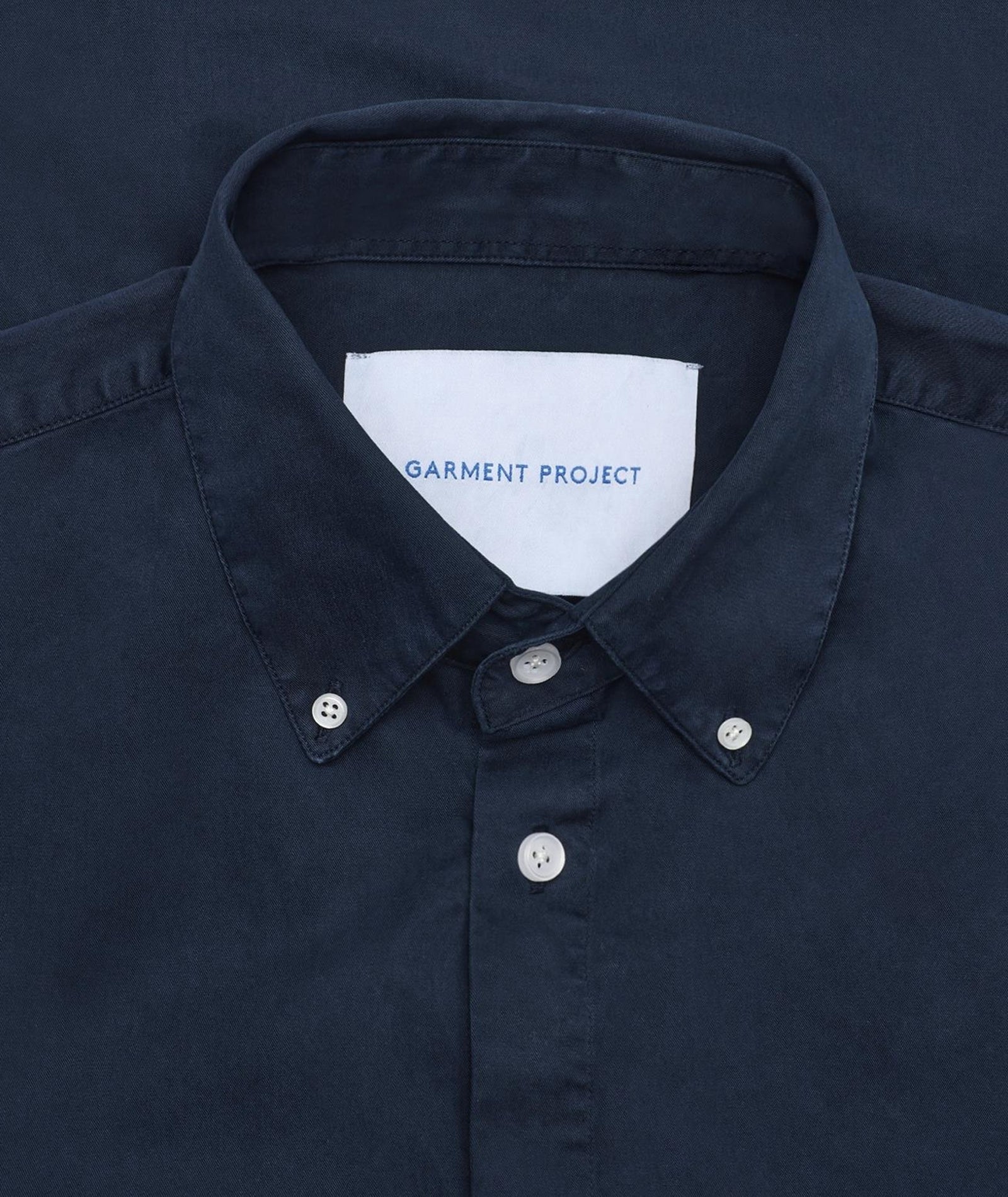 GARMENT PROJECT MAN Relaxed LS Button Down Shirt - Navy Garment Dyed Shirt 500 Navy