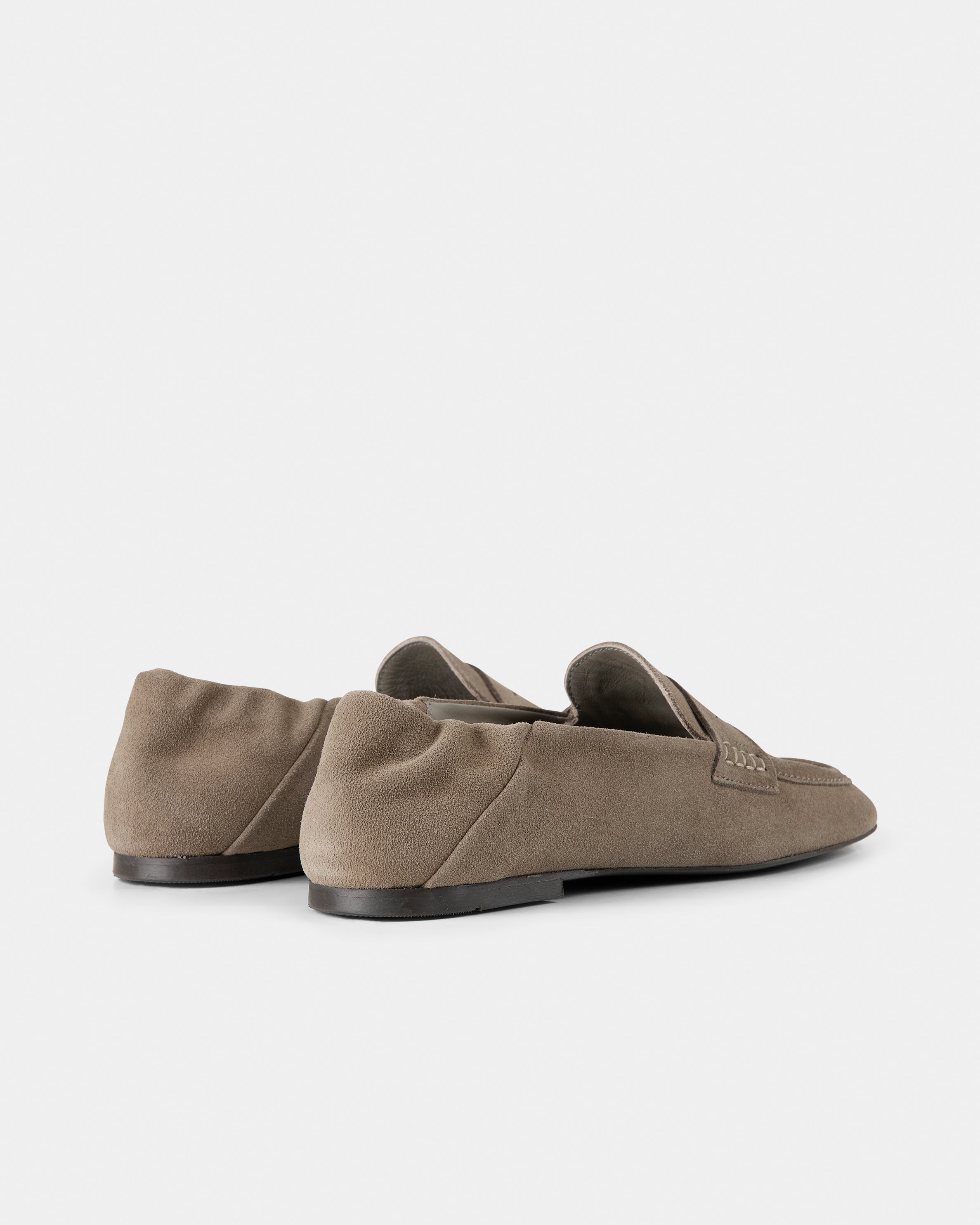 GARMENT PROJECT WMNS Robin - Truffle Suede Loafer 265 Truffle