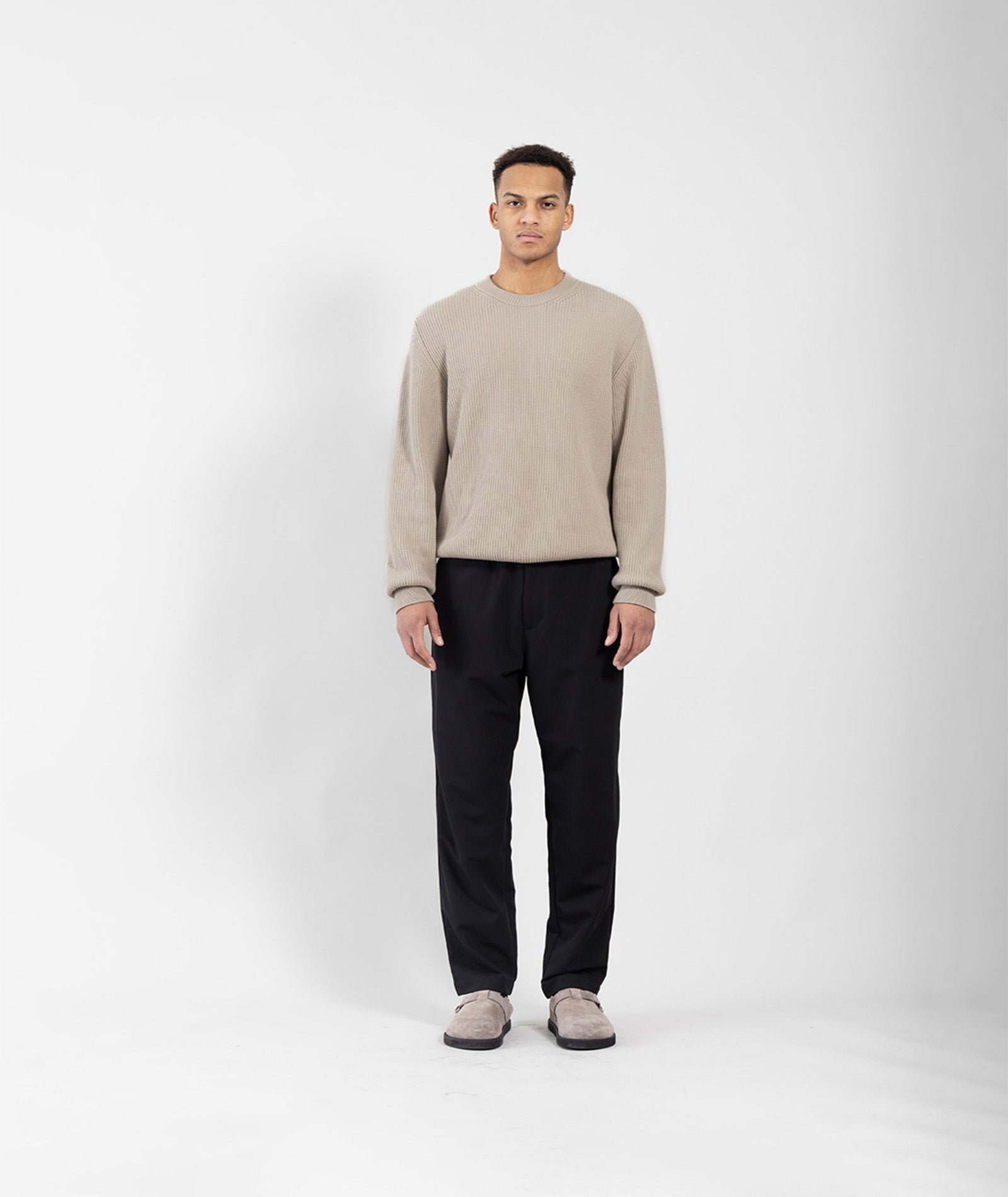 GARMENT PROJECT MAN Round Neck Knit - Light Grey Knit 410 Light Grey