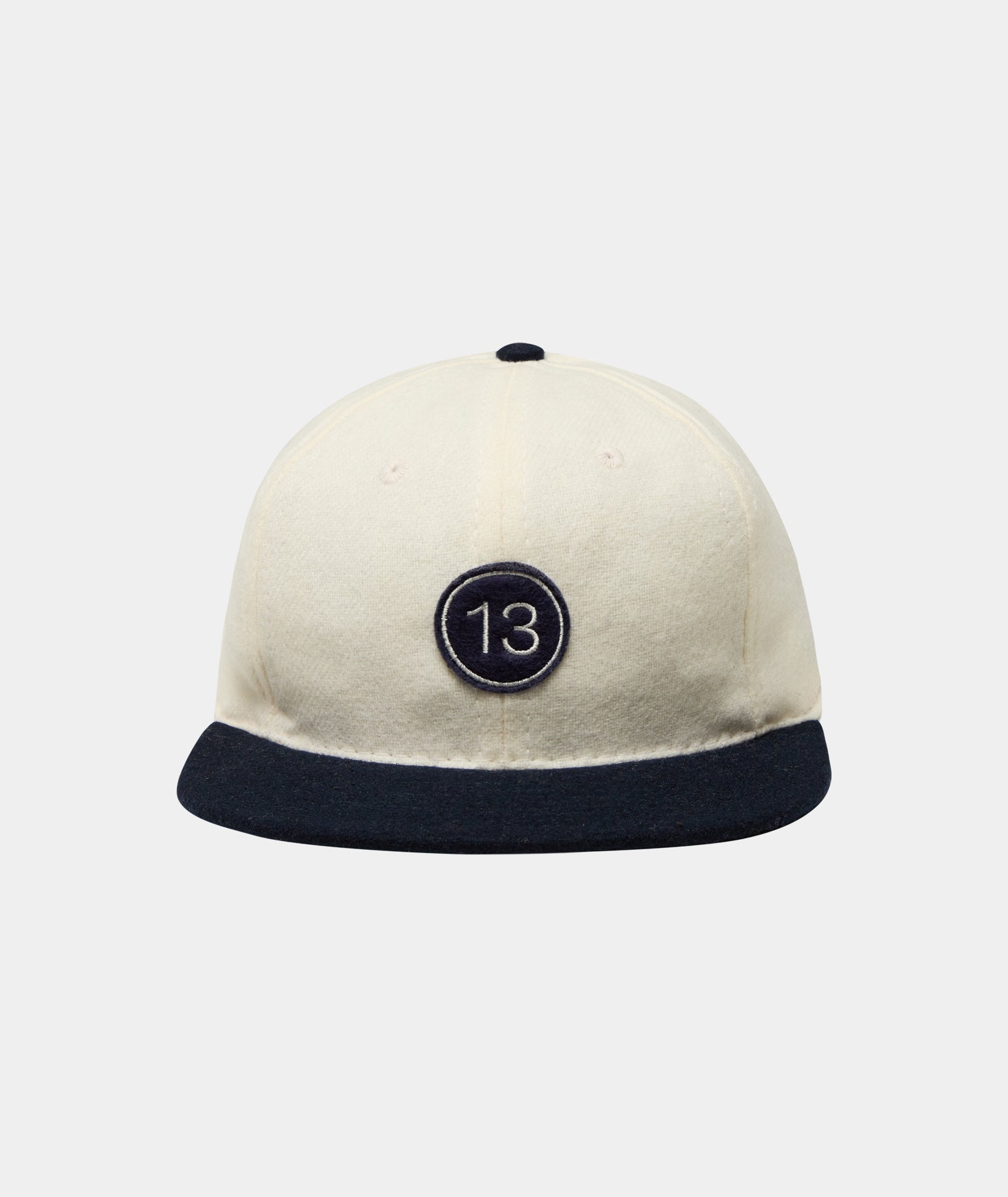GARMENT PROJECT MAN GP x EBBETS FIELD FLANNELS - Creme/Navy Wool Cap 109 Creme