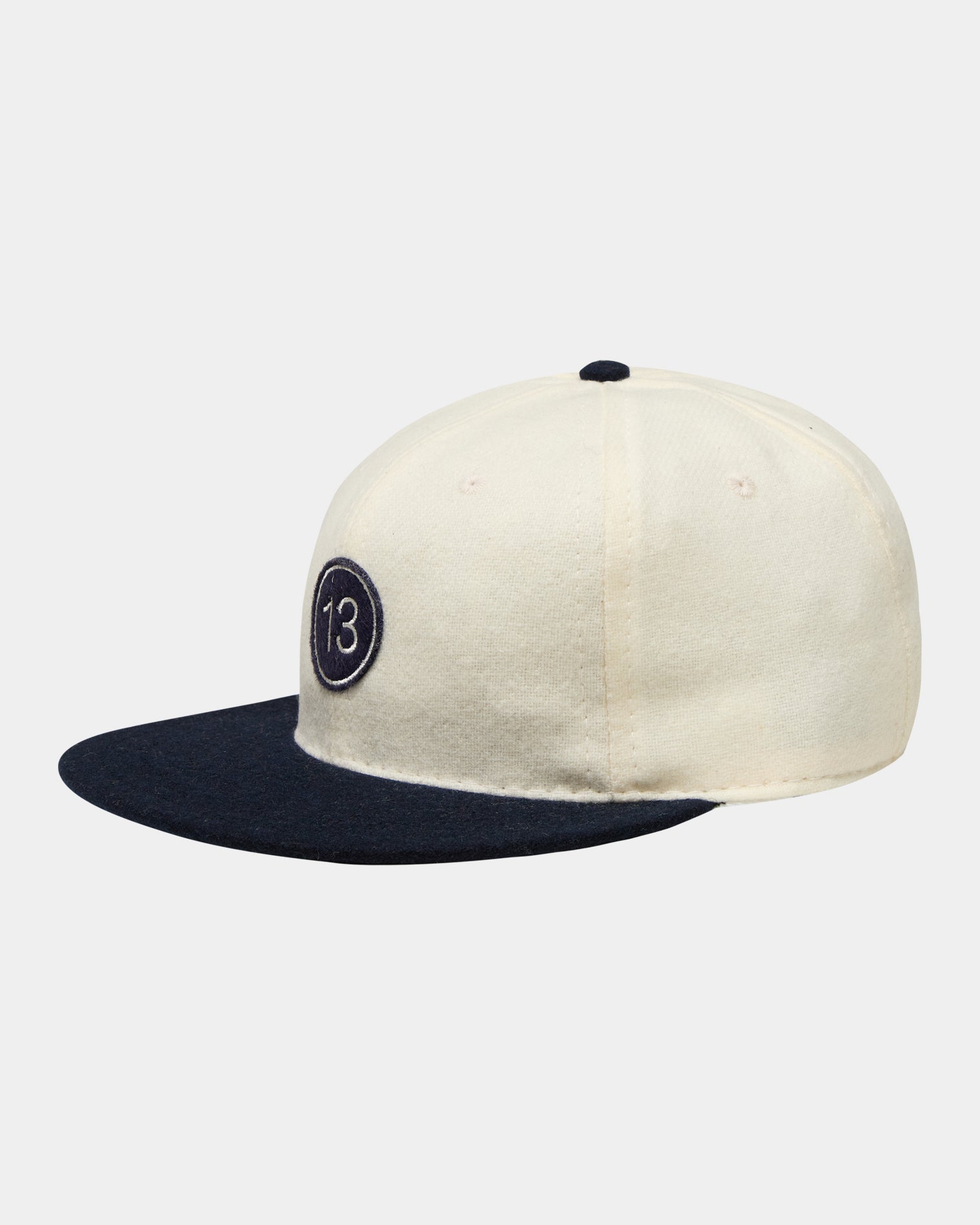GARMENT PROJECT MAN GP x EBBETS FIELD FLANNELS - Creme/Navy Wool Cap 109 Creme
