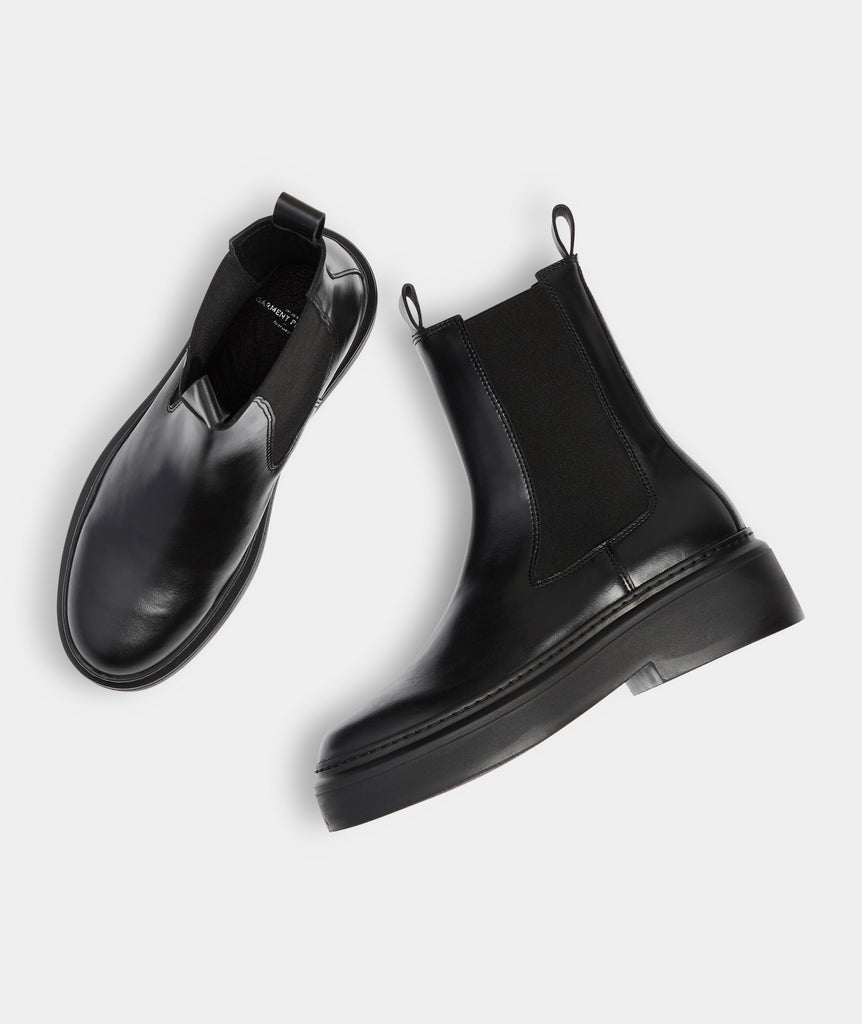 GARMENT PROJECT WMNS June Chelsea - Black Leather / Black Sole Boots 999 Black