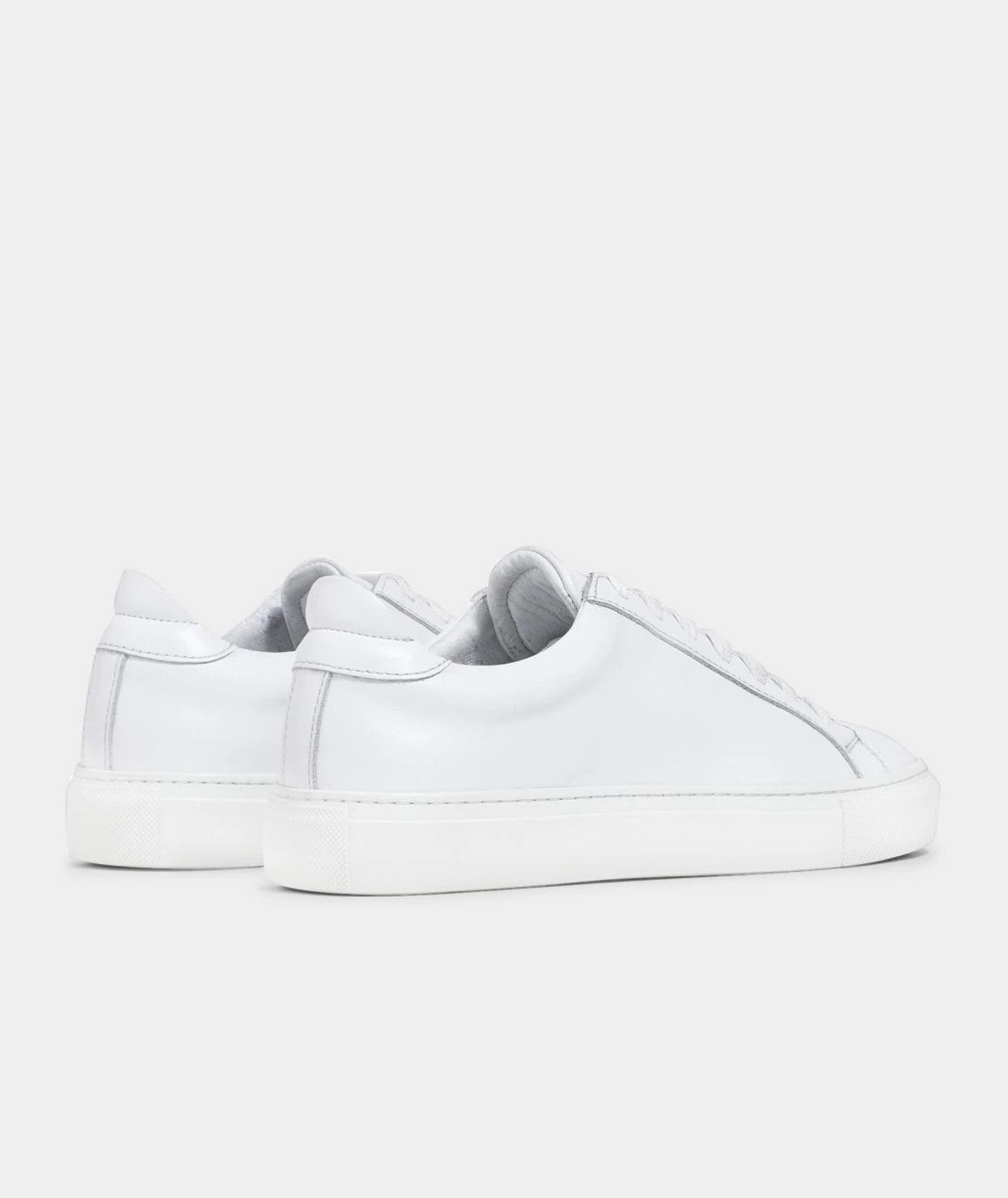 GARMENT PROJECT WMNS Type - White Leather Sneakers 100 White
