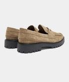 GARMENT PROJECT MAN Aaron Penny Loafer - Earth Suede Shoes 260 Earth