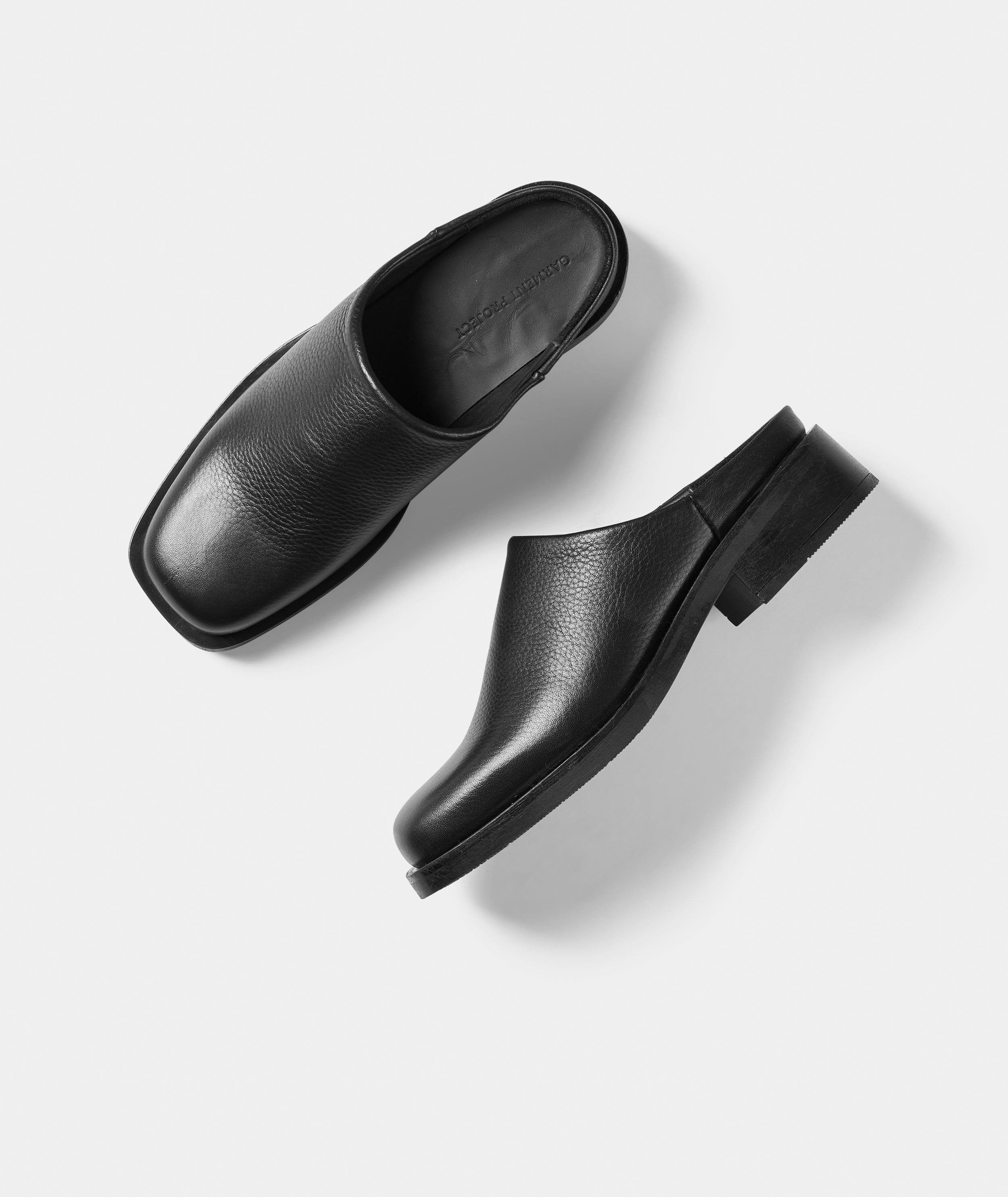 GARMENT PROJECT WMNS Alex Mule - Black Tumbled Leather Mules 999 Black