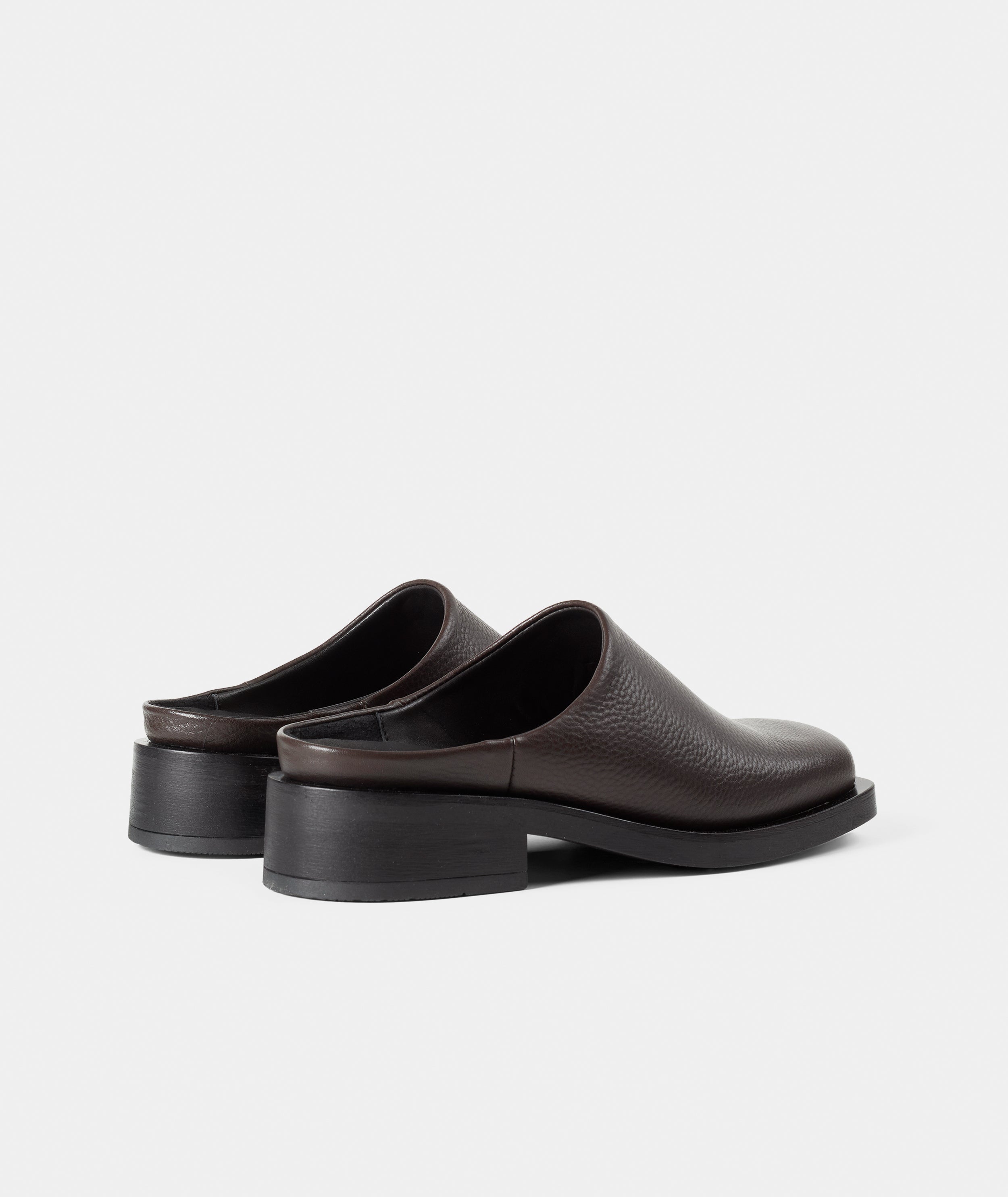 GARMENT PROJECT WMNS Alex Mule - Brown Tumbled Leather Mules 800 Brown