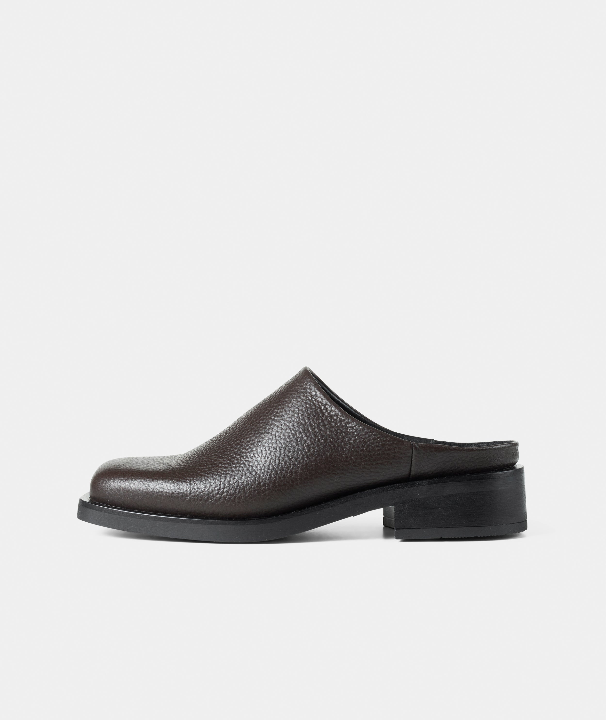 GARMENT PROJECT WMNS Alex Mule - Brown Tumbled Leather Mules 800 Brown