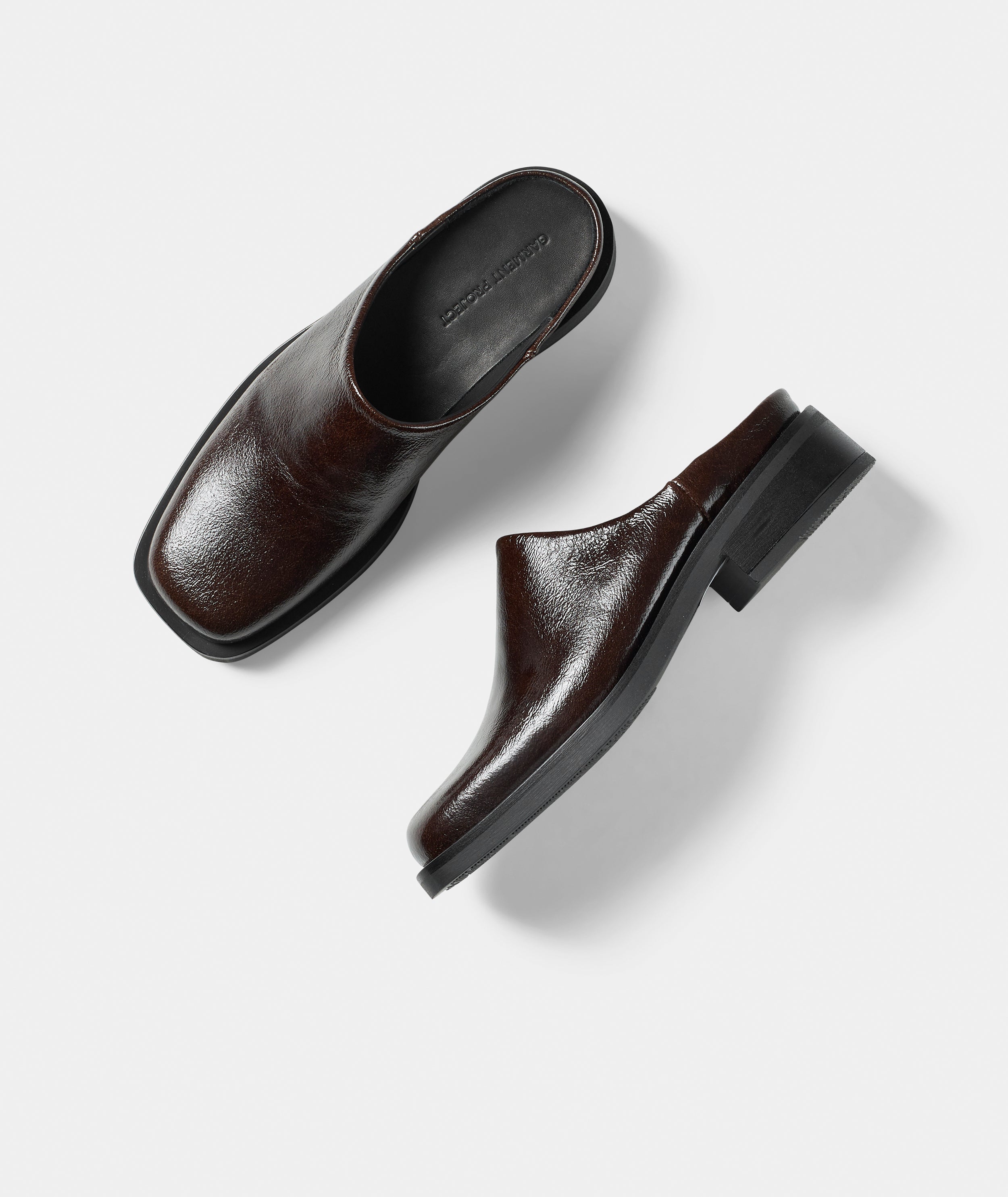 GARMENT PROJECT WMNS Alex Mule - Brown Vintage Patent Leather Mules 800 Brown