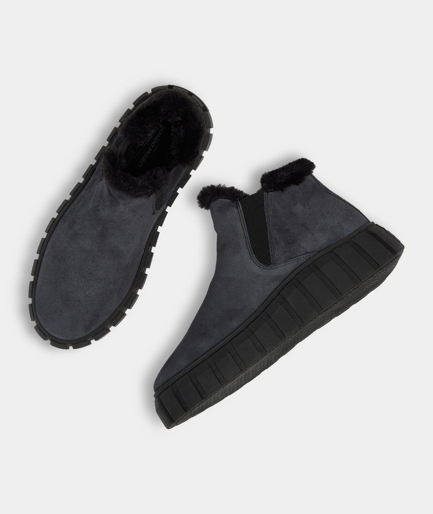 GARMENT PROJECT WMNS Balo Chelsea Boot - Black/Black Suede Sneakers 999 Black