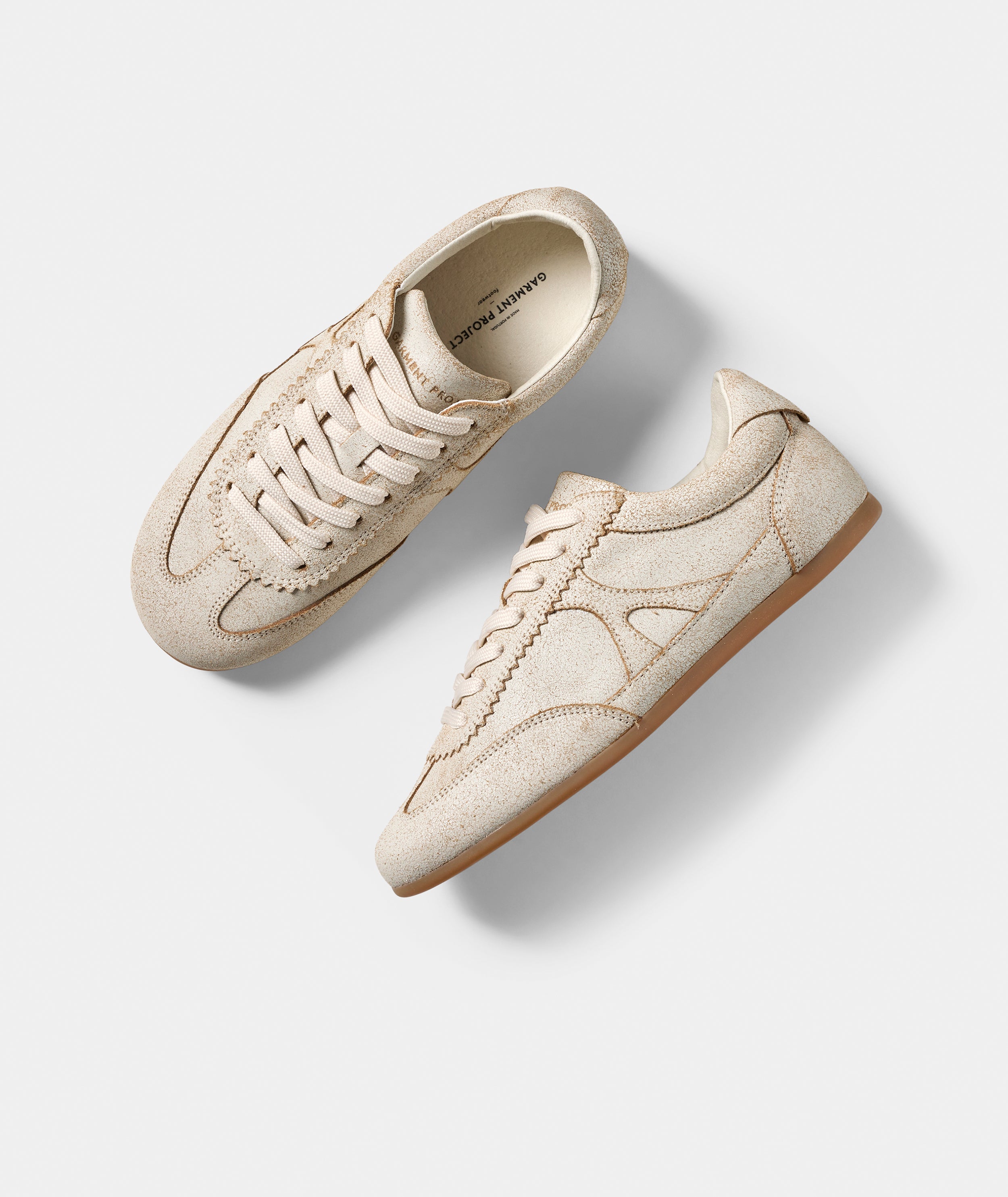 GARMENT PROJECT WMNS Bea - Off-White Cracked Leather Sneakers 110 Off White