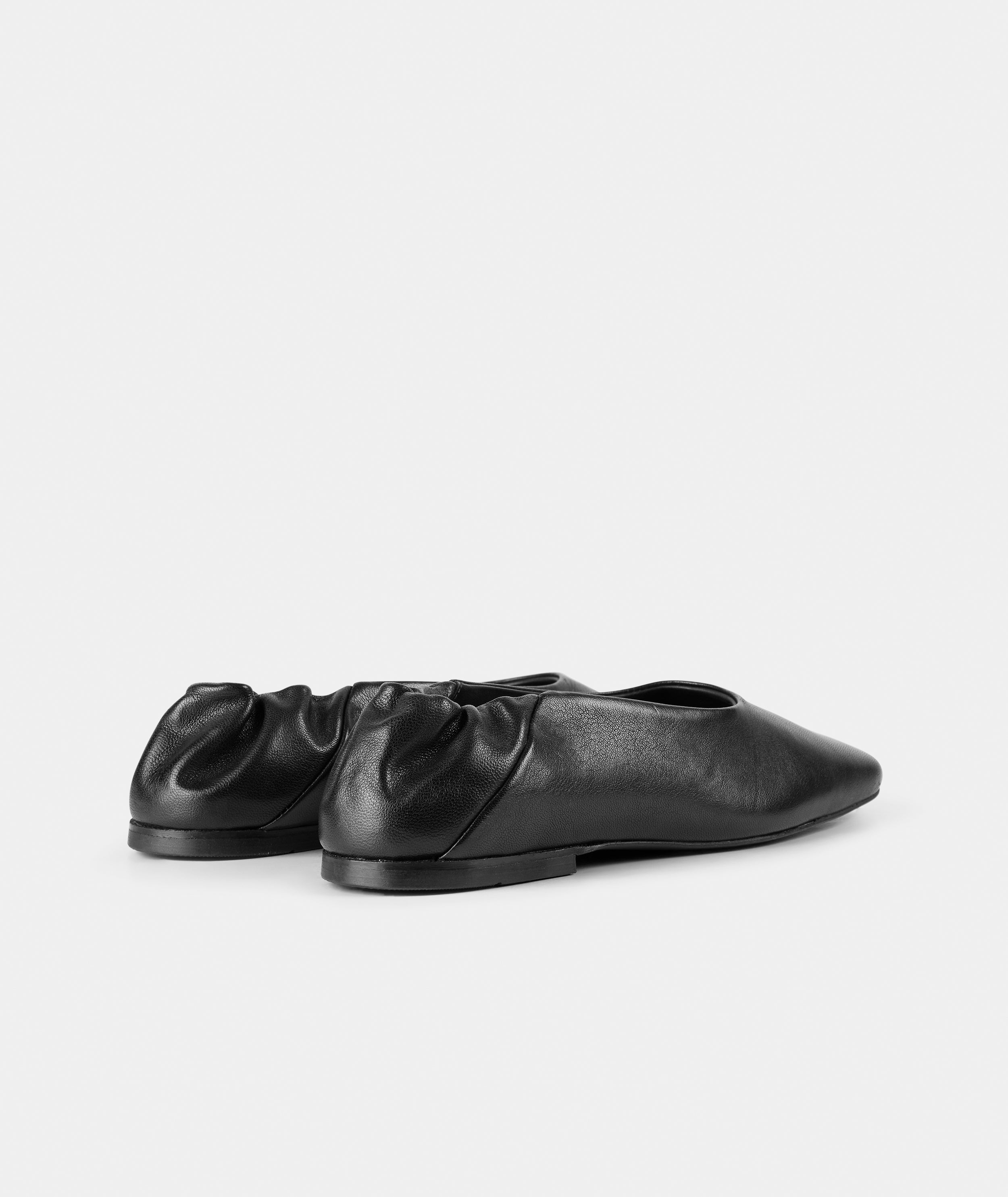 GARMENT PROJECT WMNS Bella - Black Leather Ballerinas 999 Black