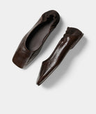 GARMENT PROJECT WMNS Bella - Brown Vintage Patent Leather Ballerinas 800 Brown