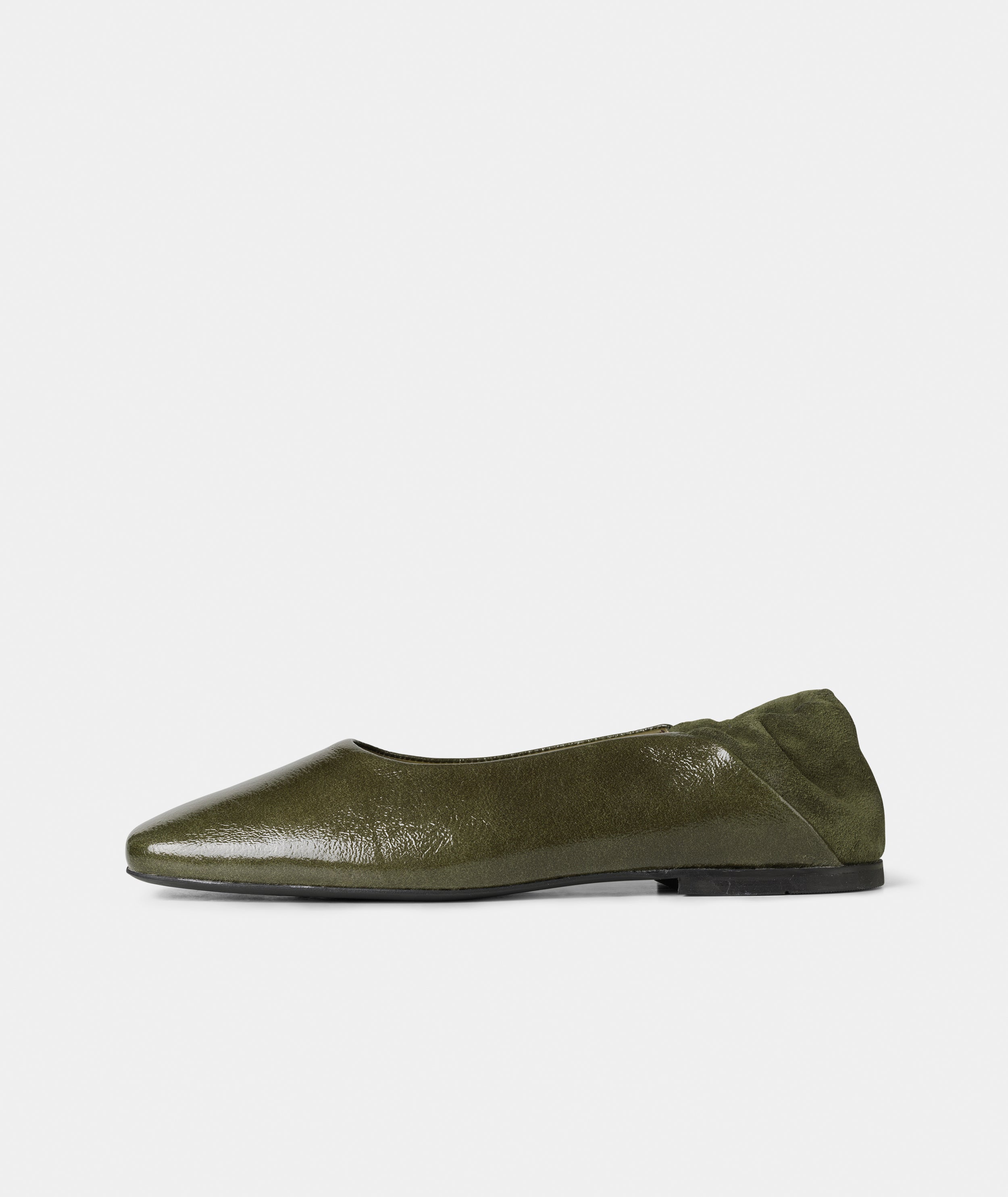 GARMENT PROJECT WMNS Bella - Olive Vintage Patent Leather Ballerinas 250 Olive