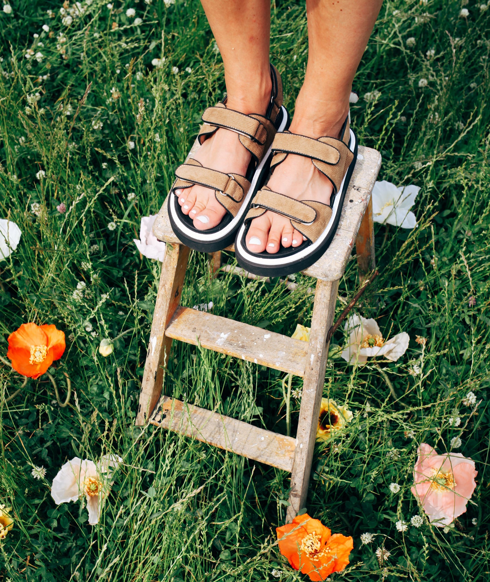 GARMENT PROJECT WMNS Bodi Recycled Sandal - Light Brown Corduroy Sandals 810 Light Brown