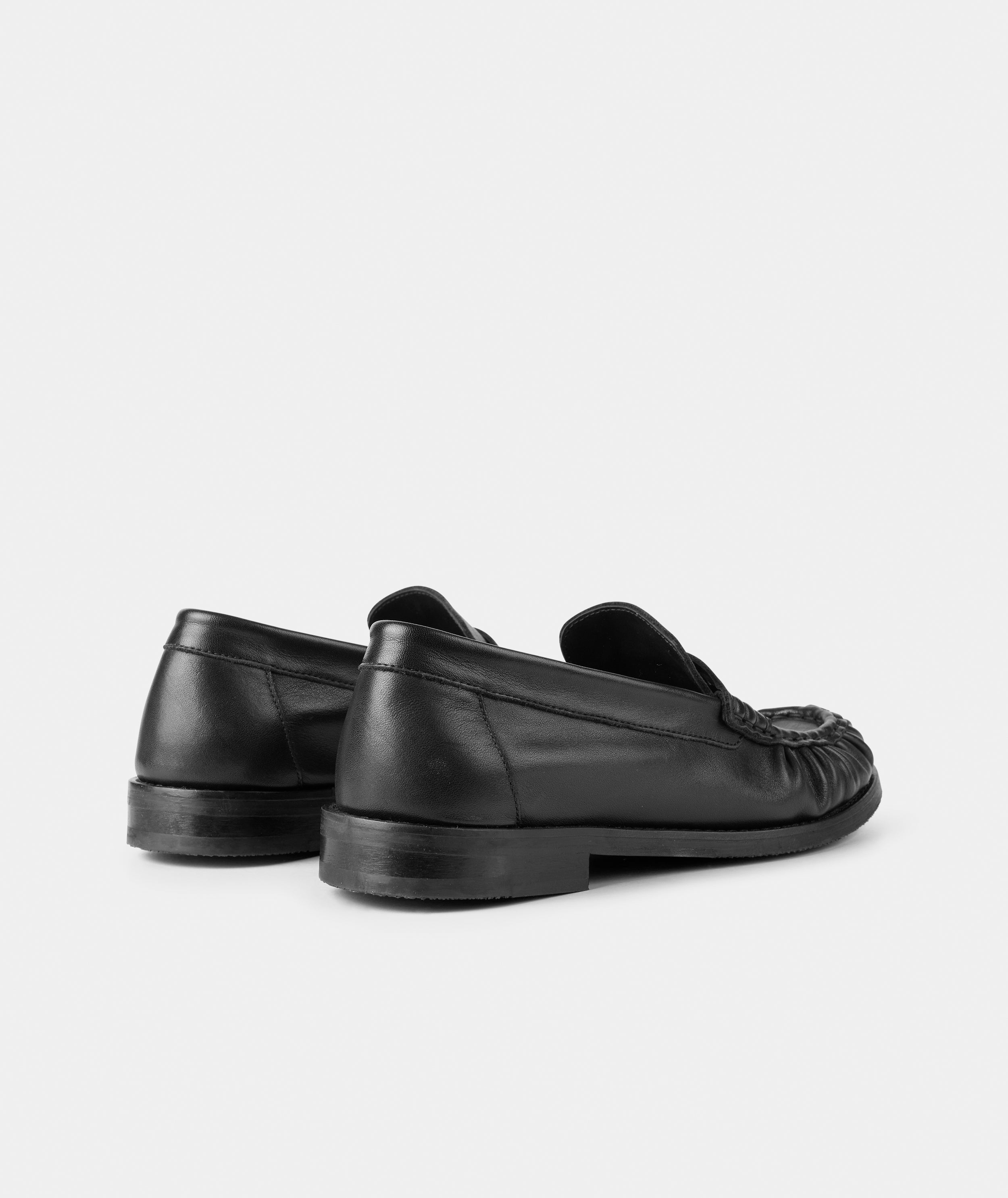 GARMENT PROJECT WMNS Charlie - Black Leather Loafer 999 Black