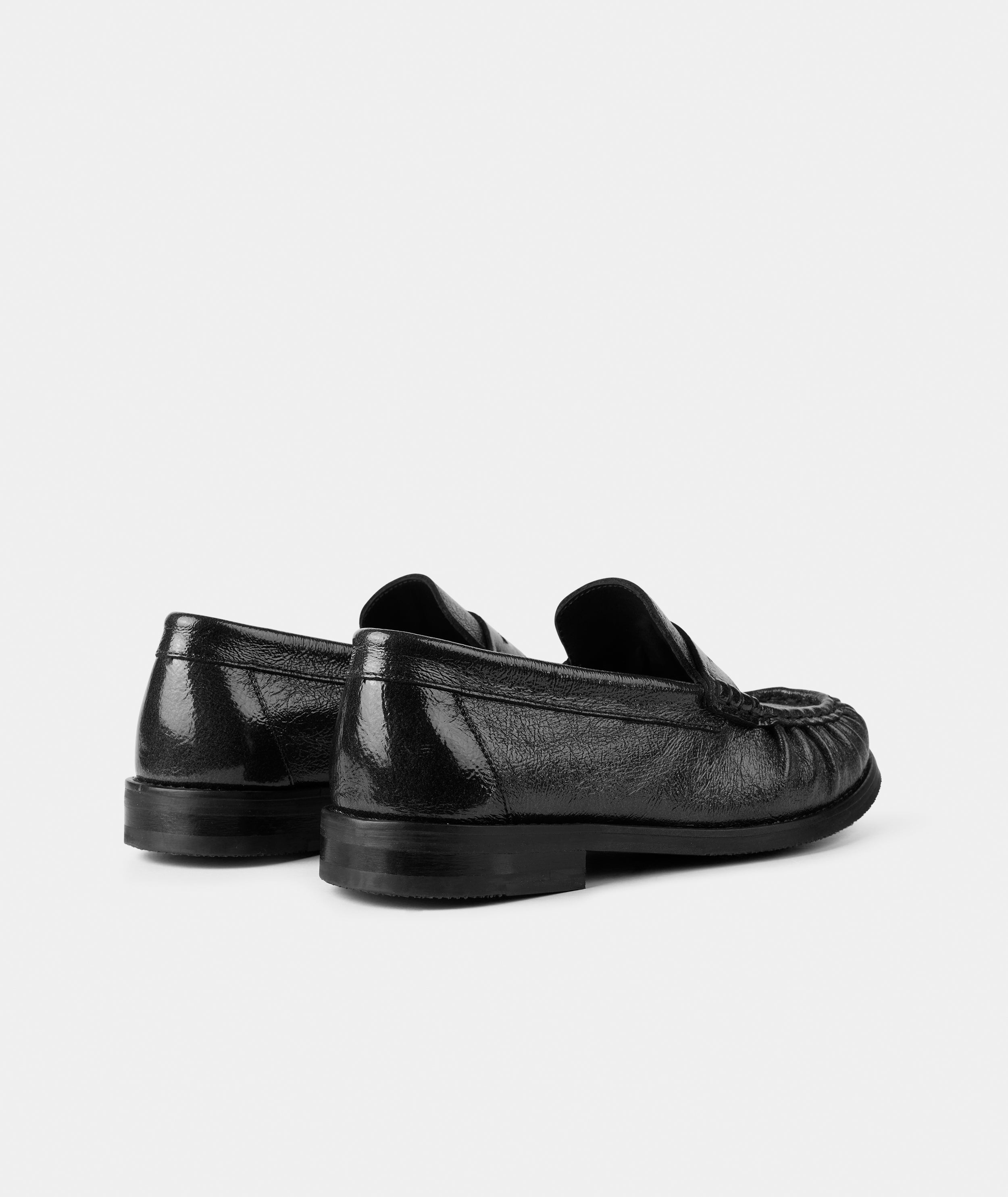 GARMENT PROJECT WMNS Charlie - Black Vintage Patent Leather Loafer