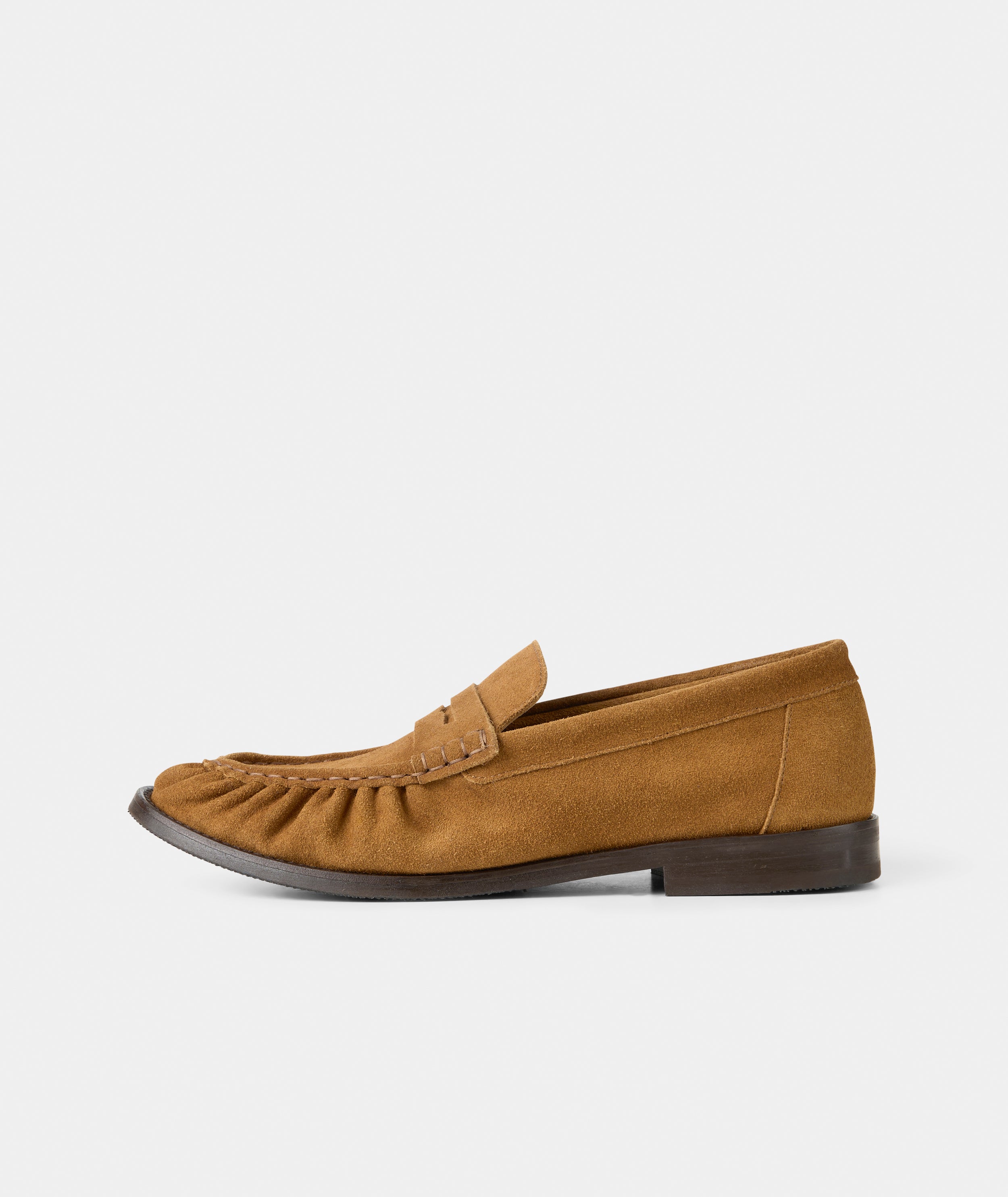 GARMENT PROJECT MAN Charlie - Cognac Suede Loafer 650 Cognac