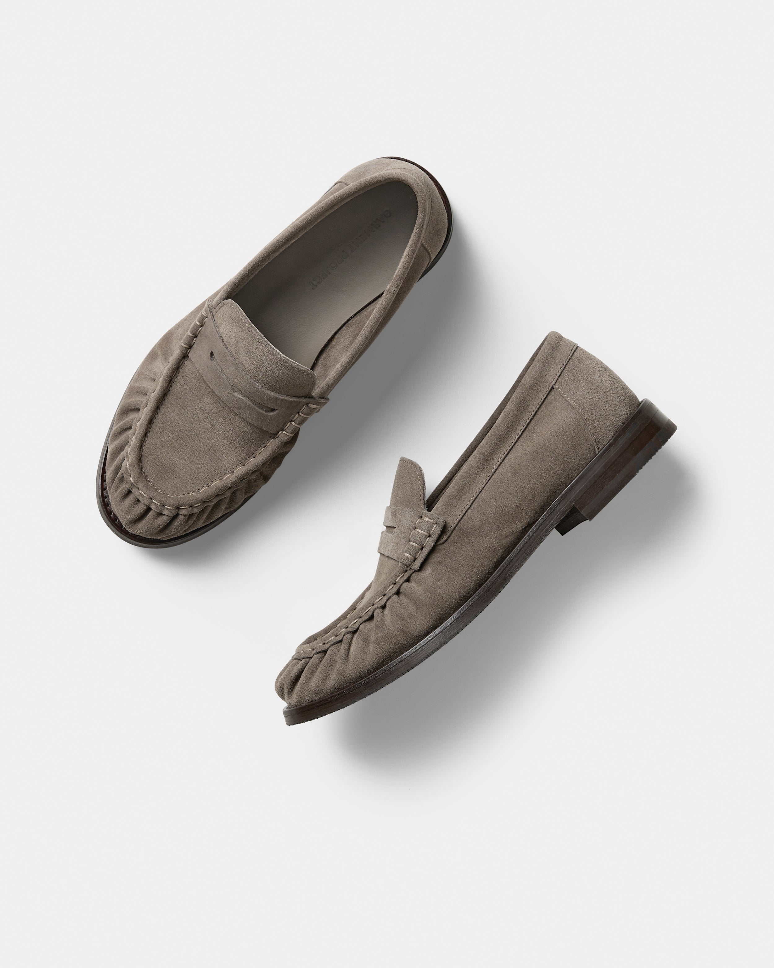 GARMENT PROJECT MAN Charlie - Truffle Suede Loafer 265 Truffle