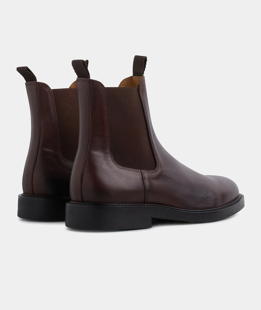 GARMENT PROJECT MAN Chelsea Boot - Dark Brown Leather Boots 800 Brown