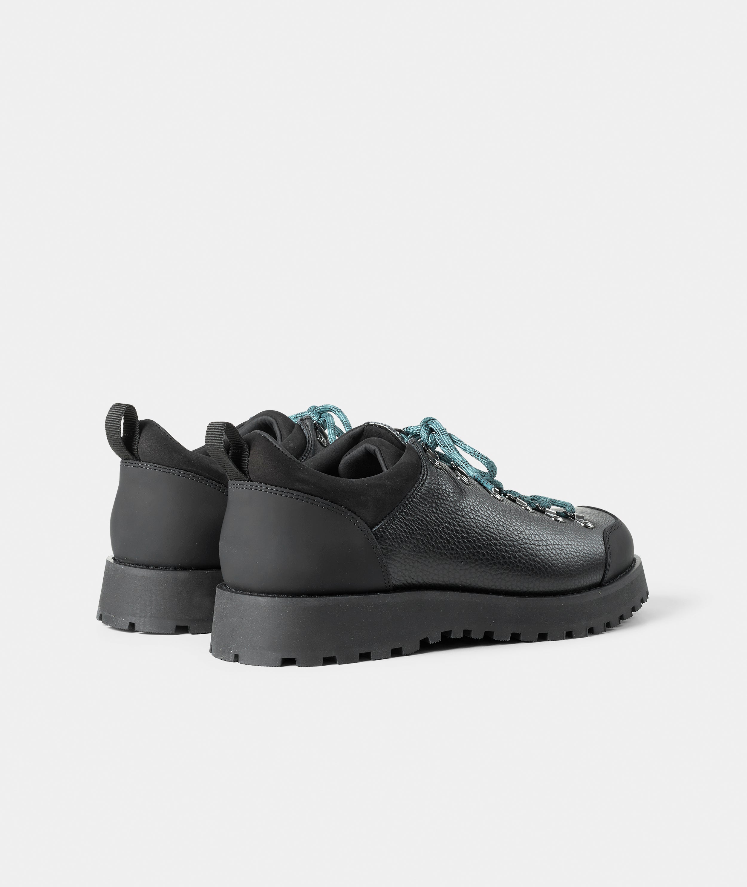 GARMENT PROJECT MAN Dune Low - Black Tumbled Leather Shoes 999 Black