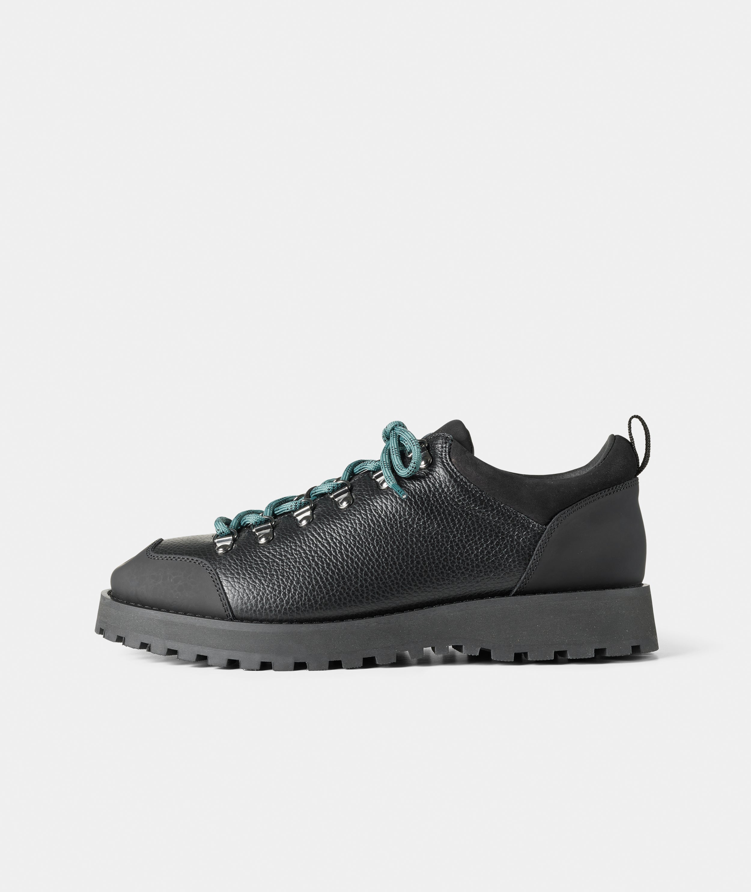 GARMENT PROJECT MAN Dune Low - Black Tumbled Leather Shoes 999 Black