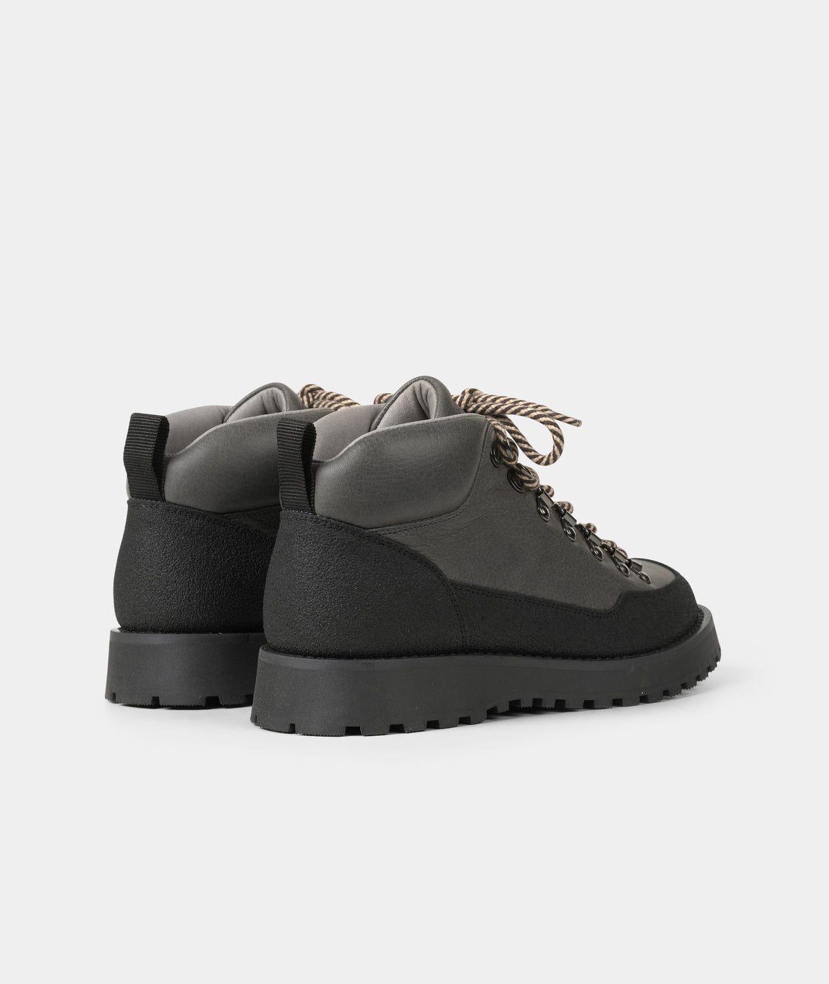 GARMENT PROJECT MAN Dune Mid - Dark Grey Tumbled Leather Boots 7673 Dark Grey